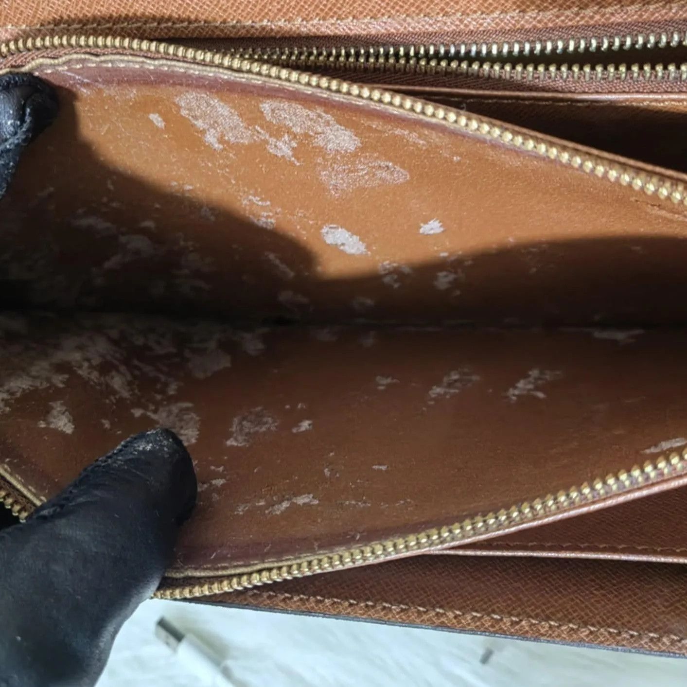 Louis Vuitton LOUIS VUITTON LV MONOGRAM CONCORDE SATCHEL TOP HANDLE BAG Size ONE SIZE - 9 Thumbnail
