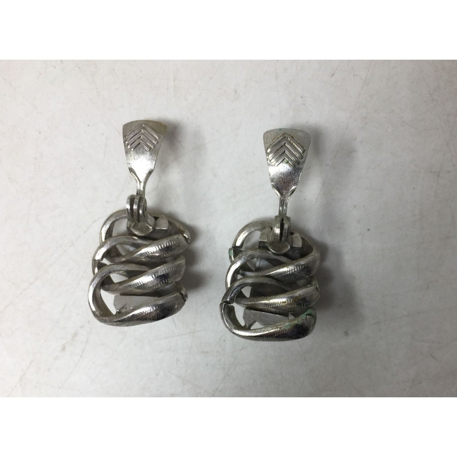 Sperry Women's Vintage ''Sperry'' Silver Tone Clip on Earrings Size ONE SIZE - 4 Thumbnail