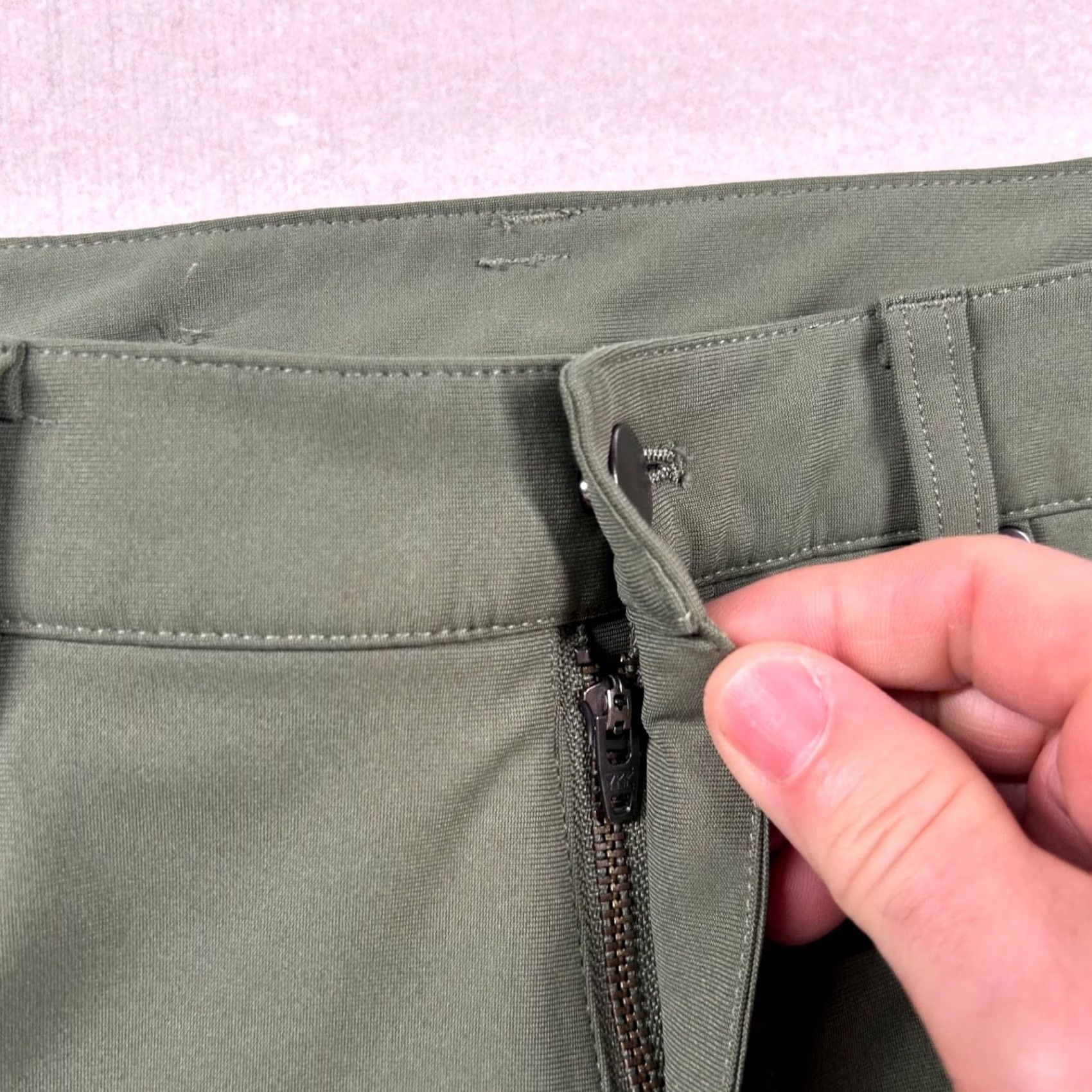 Lululemon Lululemon Mens Commission Slim Fit Pants 31 Warpstreme Army Green Size US 31 - 3 Thumbnail