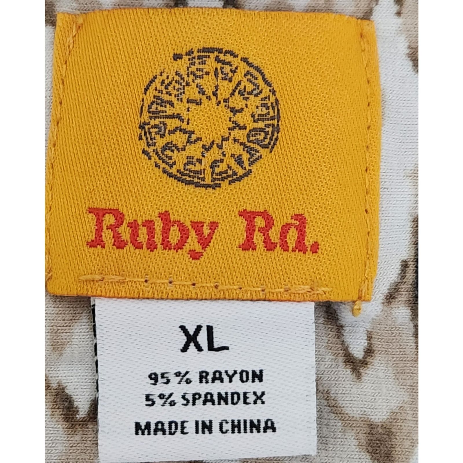 Other Ruby Rd. Brown Tan Black Geo Print Top XL Lightweight Soft Size XL / US 12-14 / IT 48-50 - 5 Thumbnail