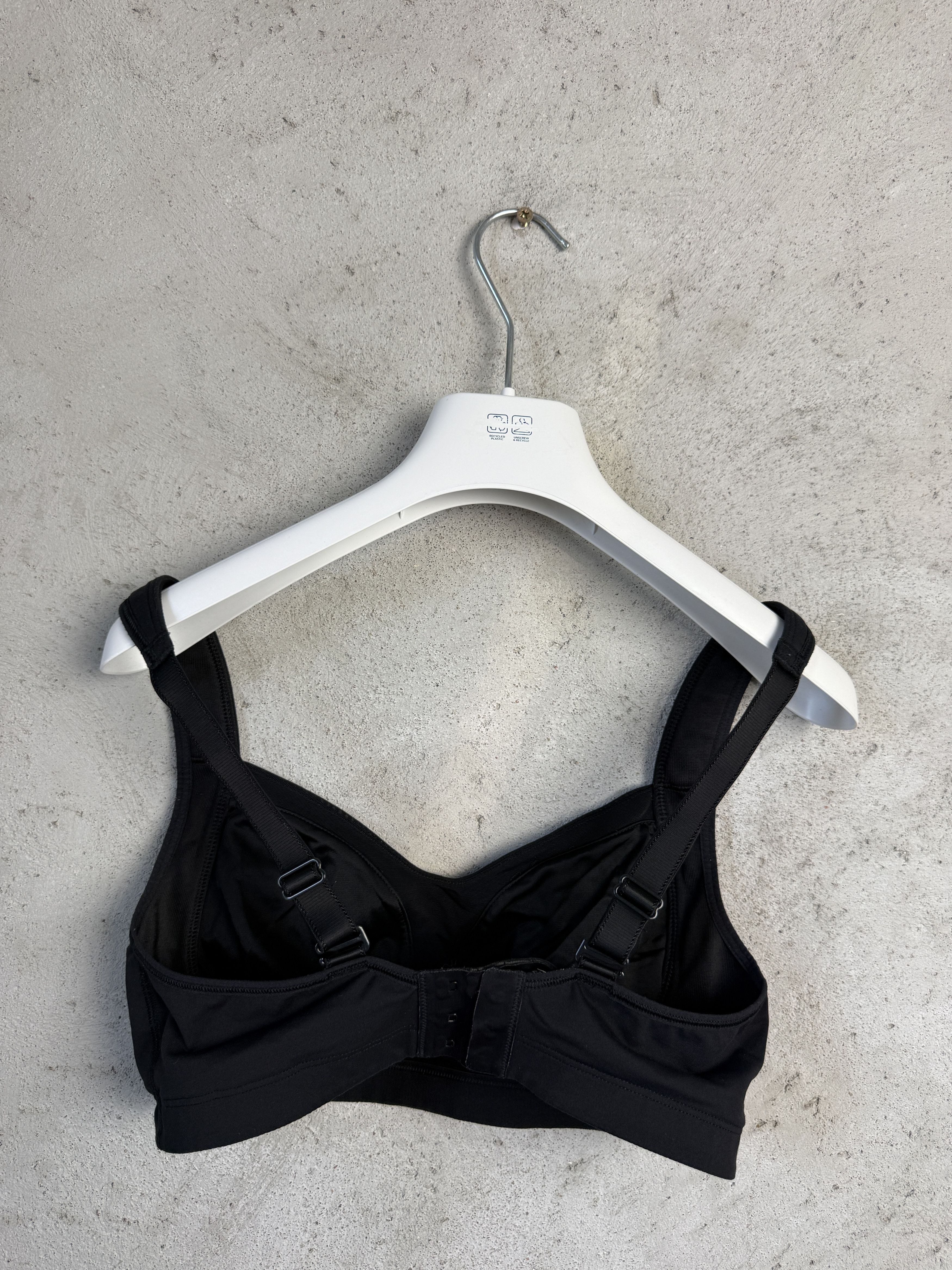 Lululemon Lululemon bra top sport gym pilates yoga Size L / US 10 / IT 46 - 4 Thumbnail