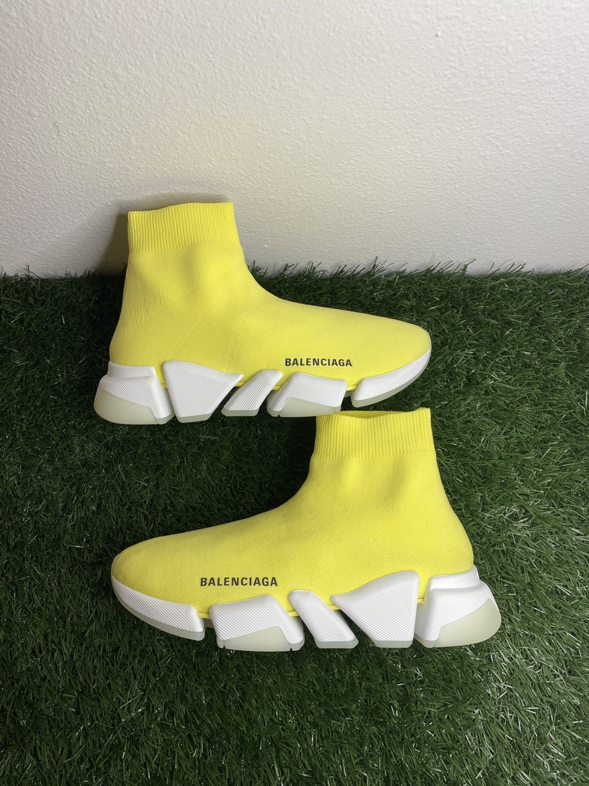 Balenciaga W Balenciaga Speed 2.0 ‘ Yellow ‘| Size 36 EU | NEW Size US 6 / IT 36 - 2 Thumbnail