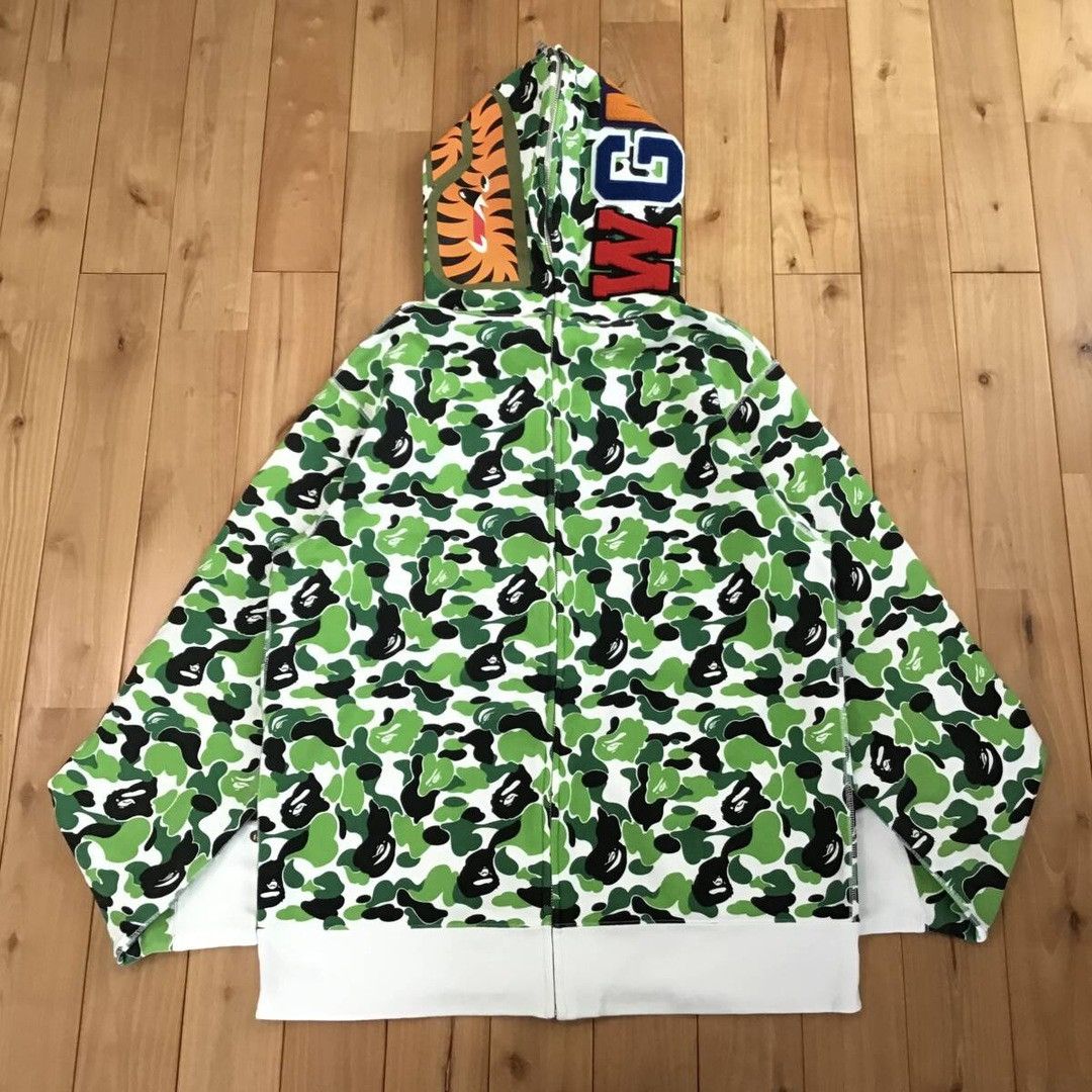 Bape 2024 🔥CHENGDU Store Camo🔥 BAPE shark full zip hoodie APE Size US L / EU 52-54 / 3 - 3 Thumbnail