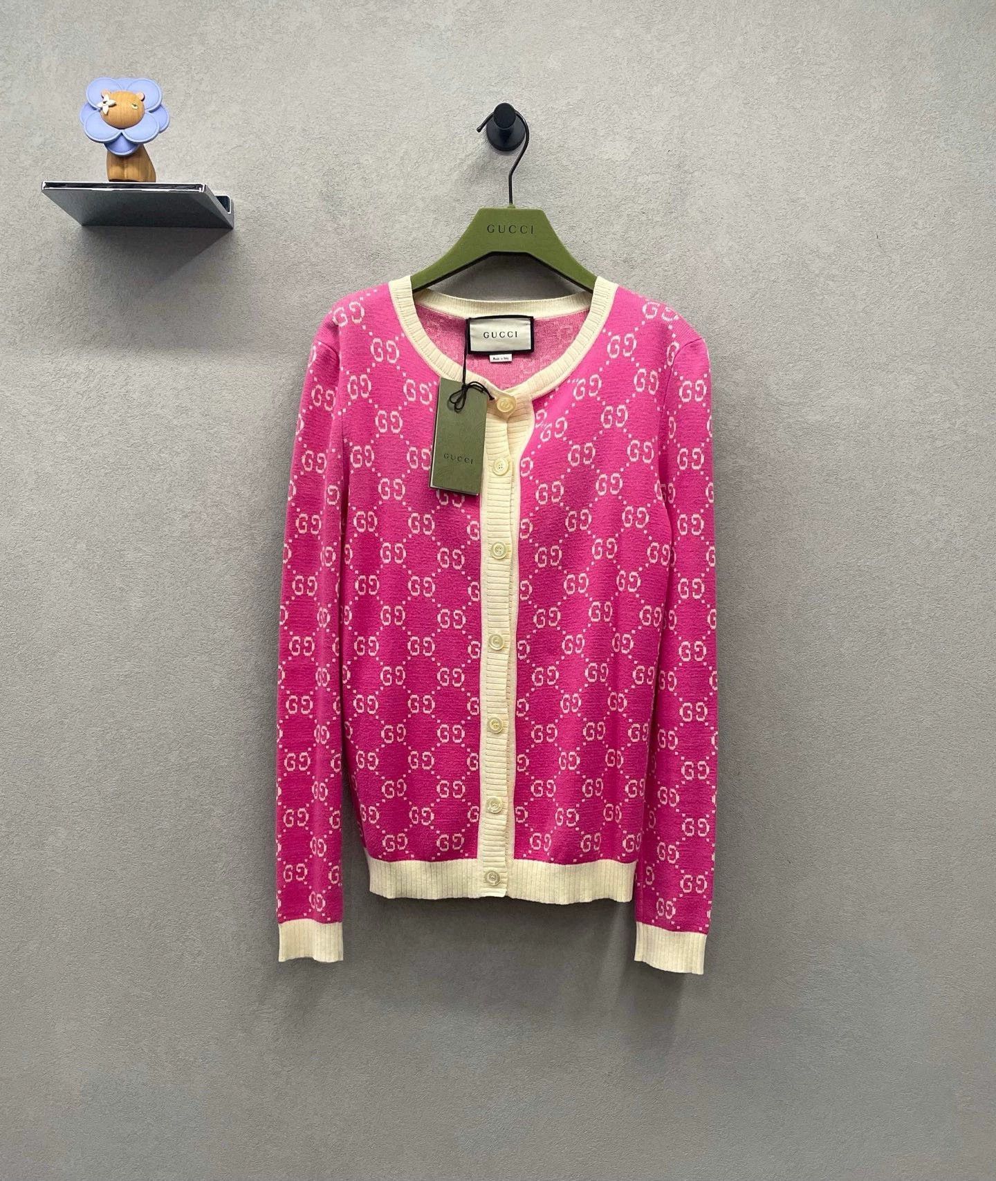 Gucci GUCCI pink all over print knit cardigan xs Size XS / US 0-2 / IT 36-38 - 1 Thumbnail