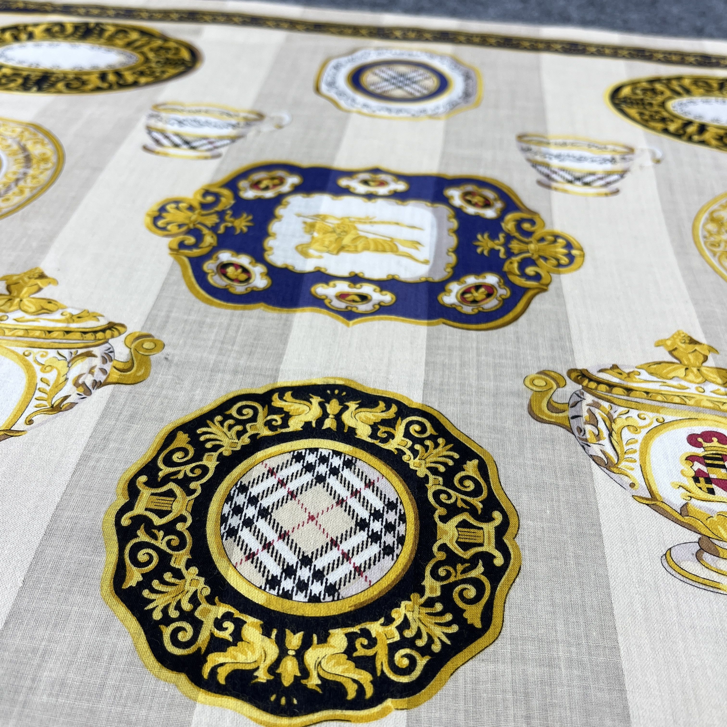Burberry Burberry Handkerchief / Bandana / Neckerchief B910 Size ONE SIZE - 7 Thumbnail