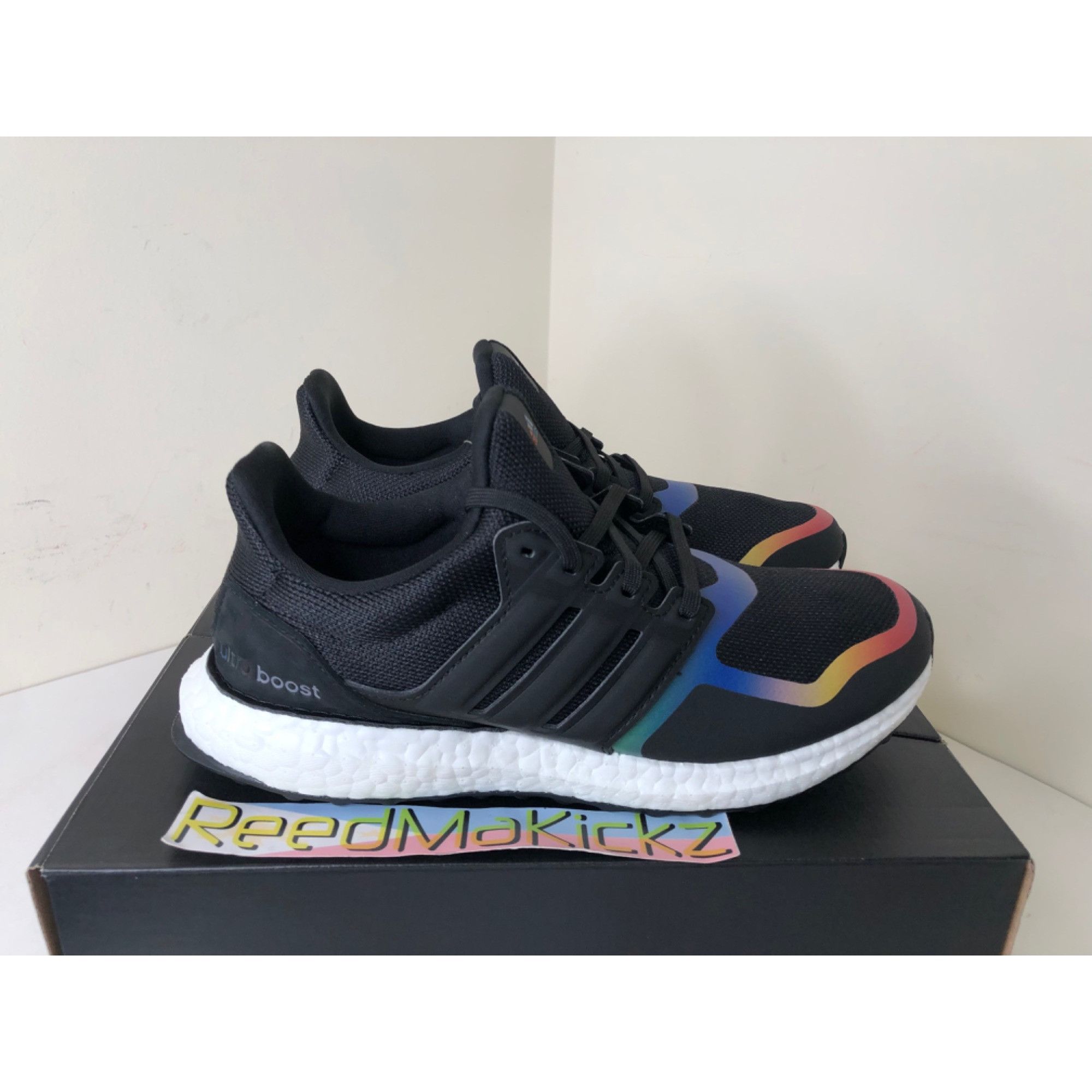 Adidas Adidas Ultraboost DNA Rainbow Iridescent womens 9us Size US 9 / IT 39 - 3 Thumbnail