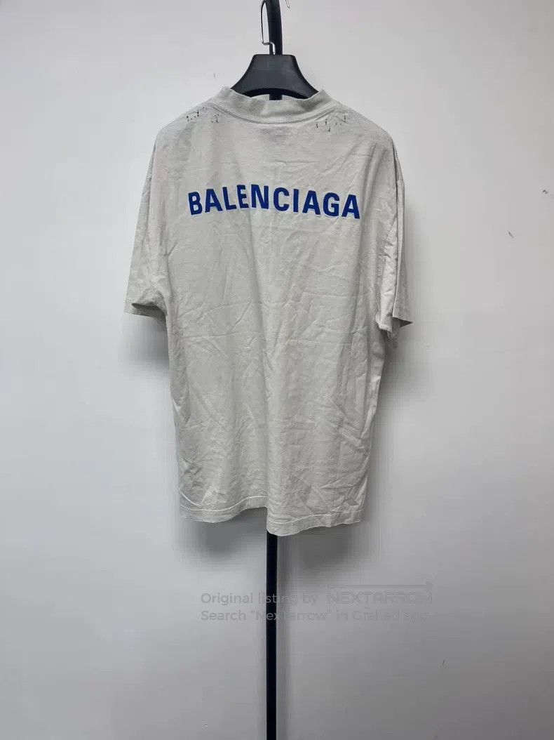 Other Balenciaga Solid Color Round Neck Distressed Embroidered S Size US XS / EU 42 / 0 - 2 Thumbnail