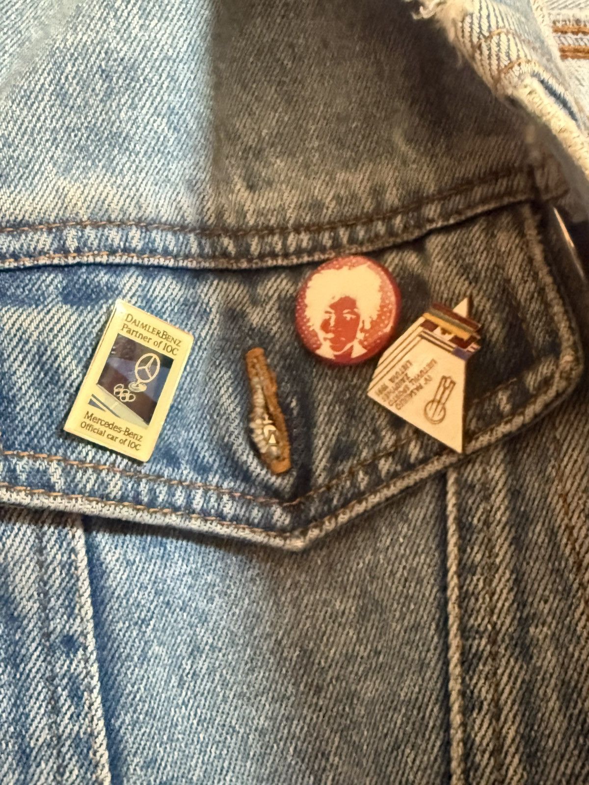 Arizona Jean Co. Vintage Arizona Denim Jacket w/pins Size US S / EU 44-46 / 1 - 5 Thumbnail