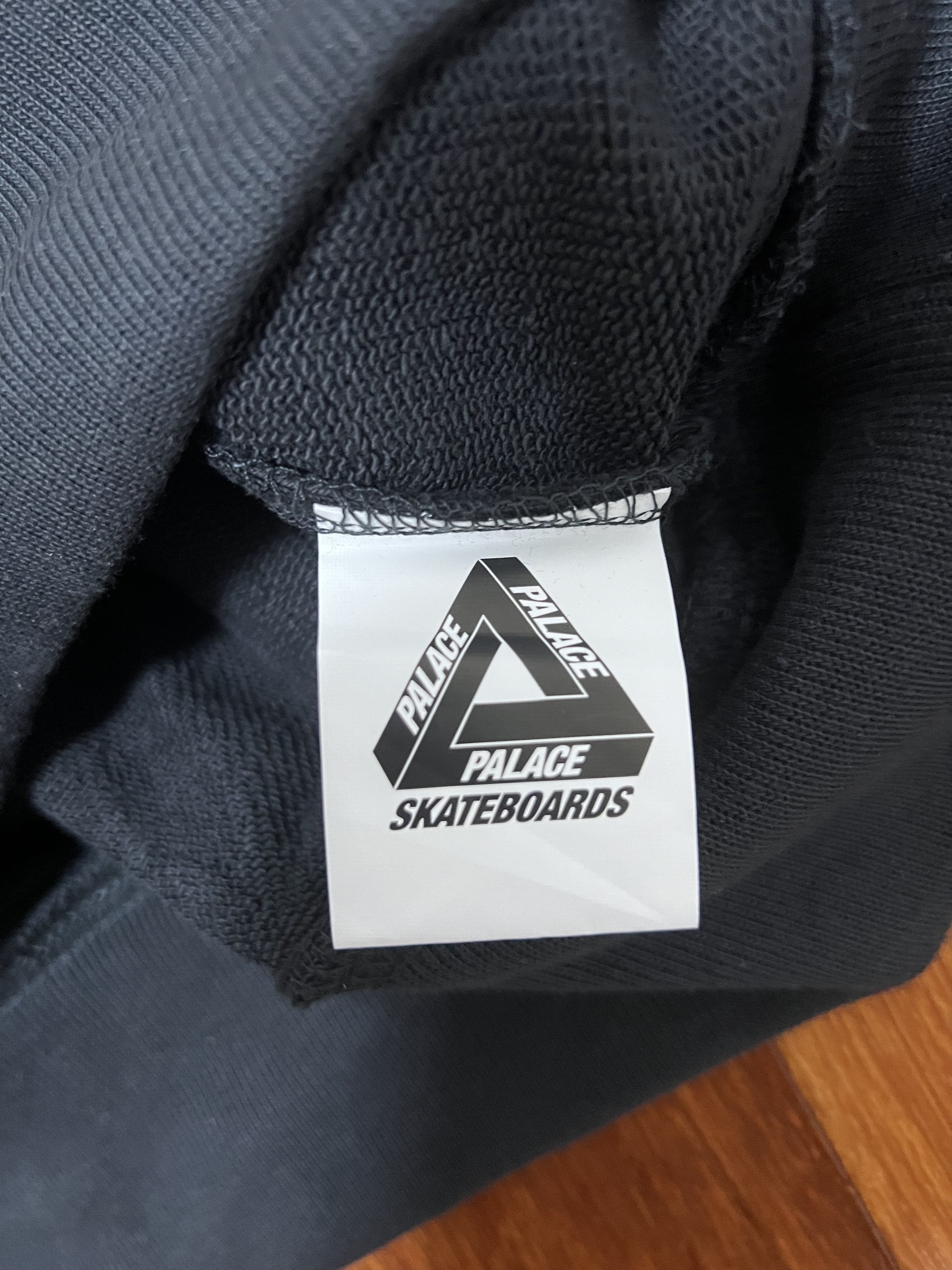 Palace 💚 2019 Palace Flocka P3 Hoodie Black Large NEW Size US L / EU 52-54 / 3 - 8 Thumbnail
