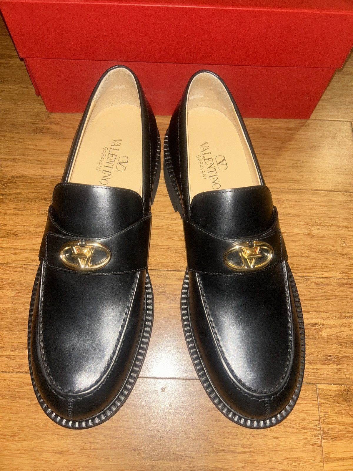 Valentino Valentino Garavani VLOGO Locker Loafer Black size 41 Size US 11 / IT 41 - 7 Thumbnail