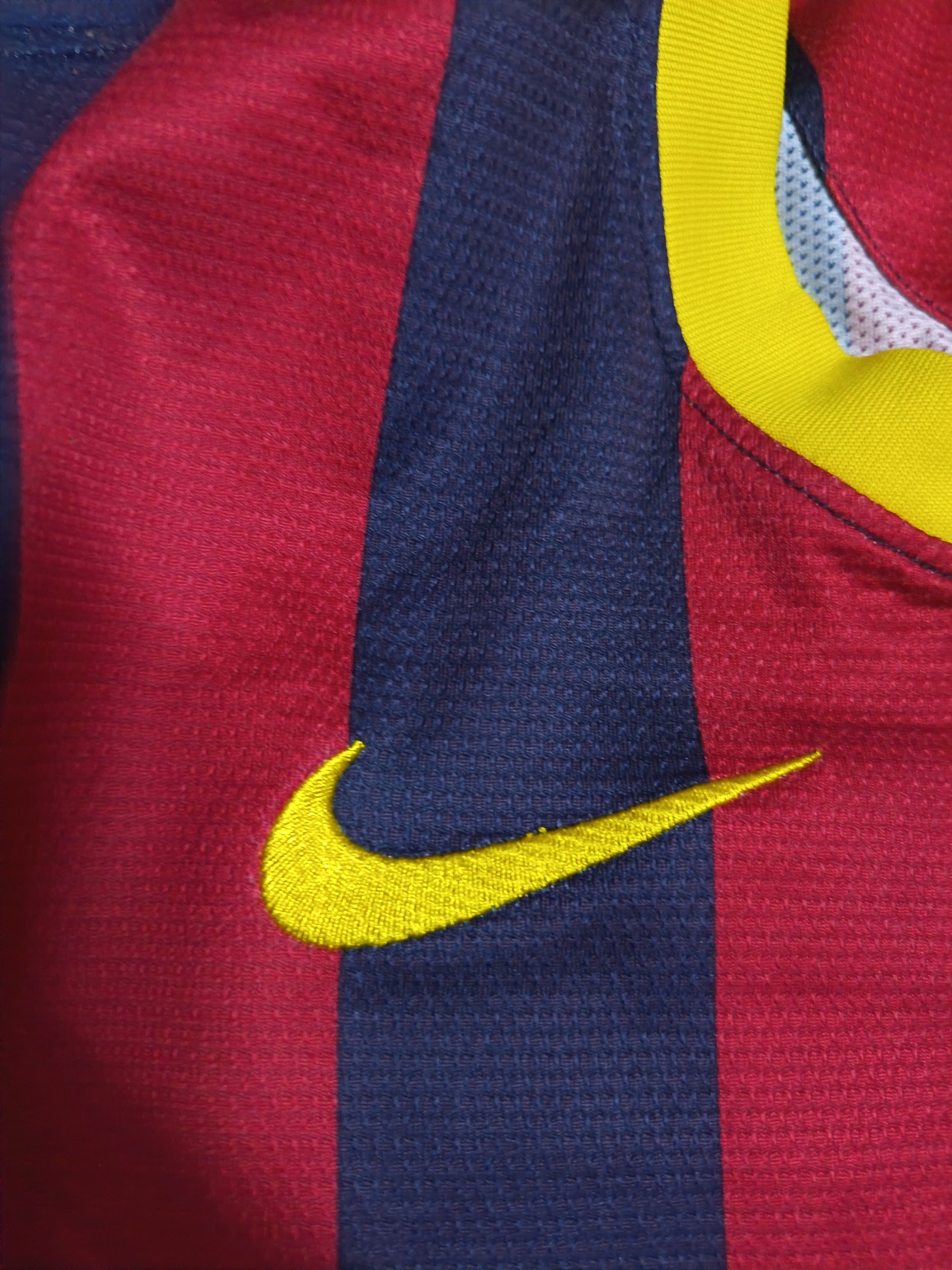 Nike Barcalona home 2013/2014 home kit Size US L / EU 52-54 / 3 - 11 Thumbnail