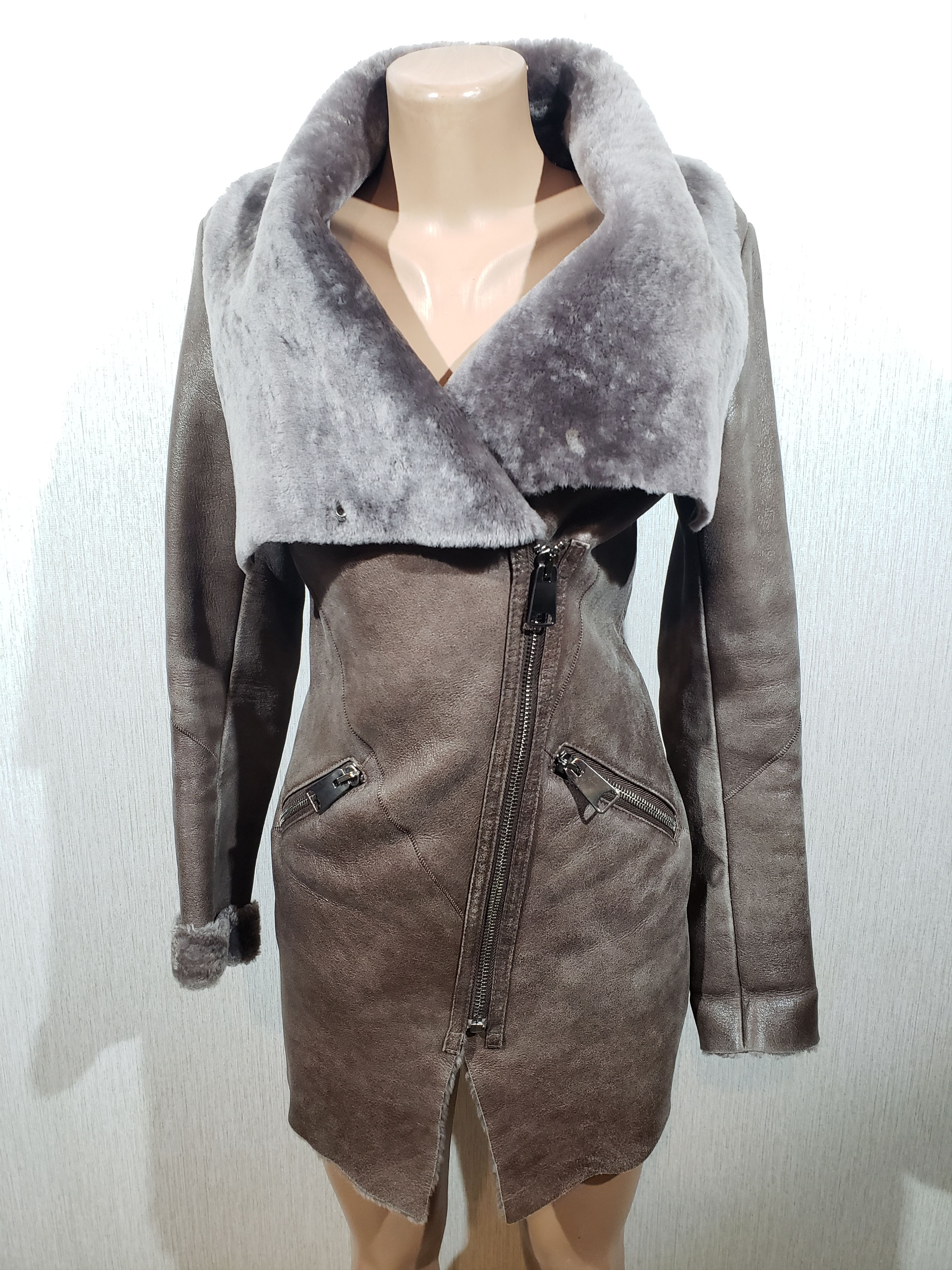 Other Stylish brown sheepskin coat with zipper. Size XS / US 0-2 / IT 36-38 - 1 Thumbnail