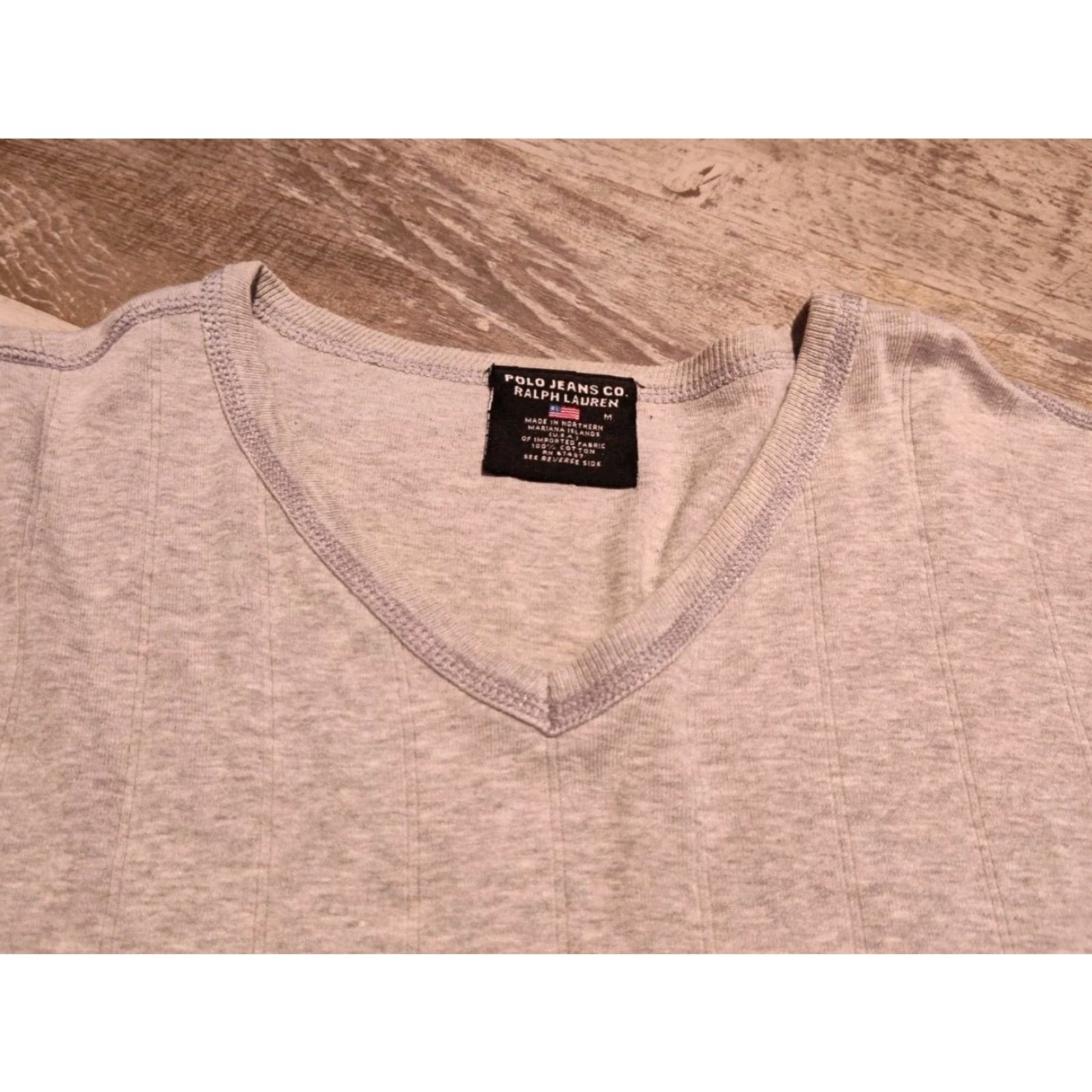 Ralph Lauren VINTAGE Ralph Lauren Polo Jeans Co T-Shirt Men’s M Gray V-Neck Short Sleeve USA Made Size US M / EU 48-50 / 2 - 3 Thumbnail