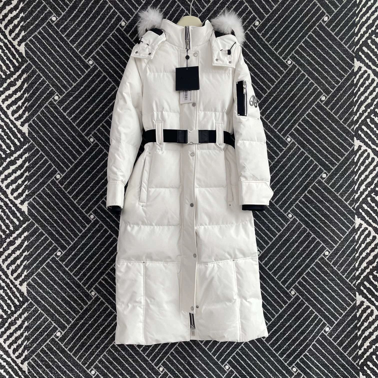 Moose Knuckles Moose Knuckles solid white belted mid women's puff S Size S / US 4 / IT 40 - 1 Thumbnail