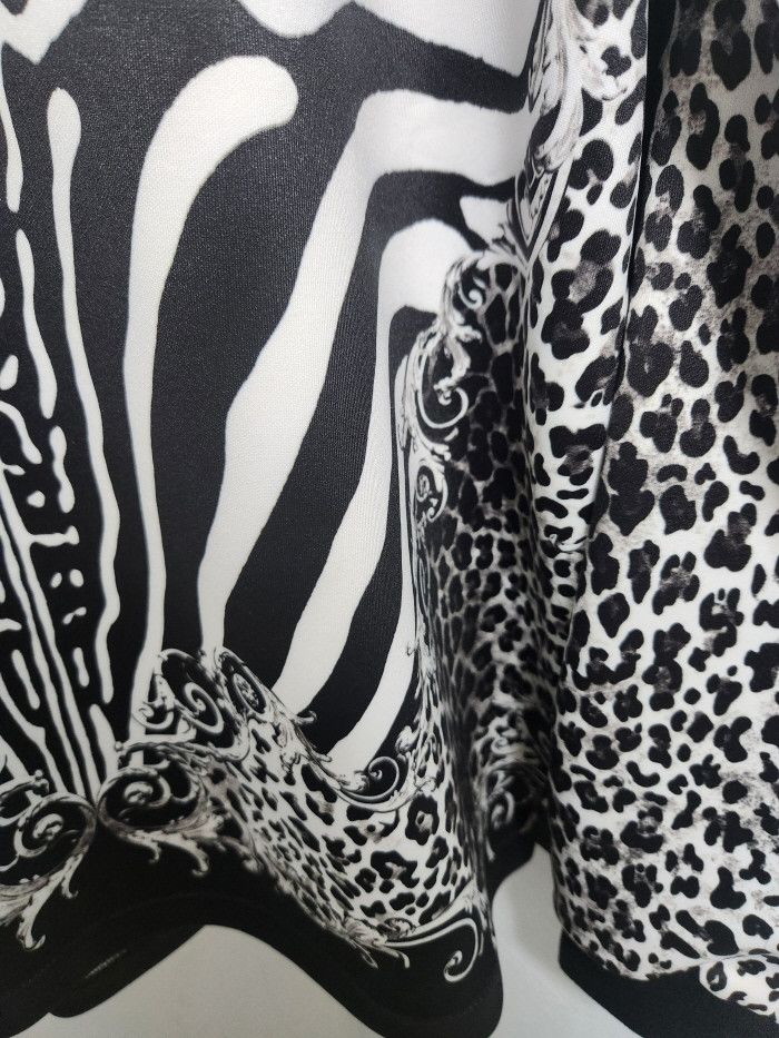 Balmain Balmain Black Zebra 네오프렌 Sweatshirt Size XS / US 0-2 / IT 36-38 - 4 Thumbnail