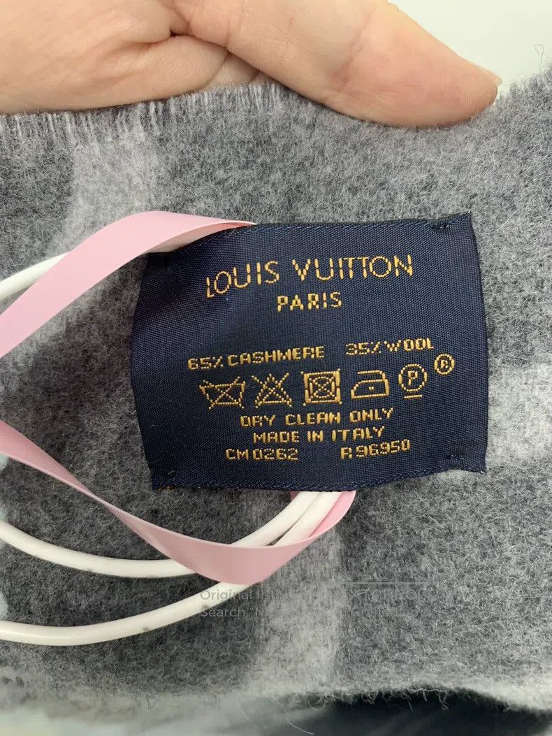 Louis Vuitton Louis Vuitton Grey scarf Size ONE SIZE - 3 Thumbnail