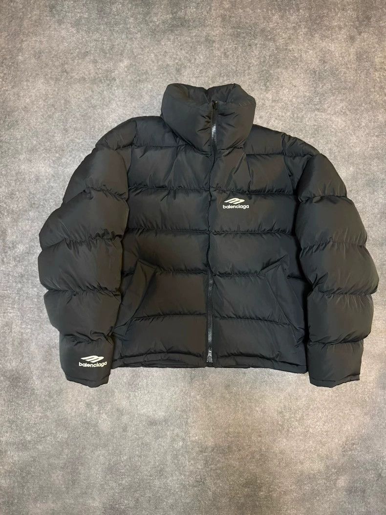 Balenciaga Balenciaga Dual-Sided Wearable Puffer Jacket Size US S / EU 44-46 / 1 - 1 Thumbnail