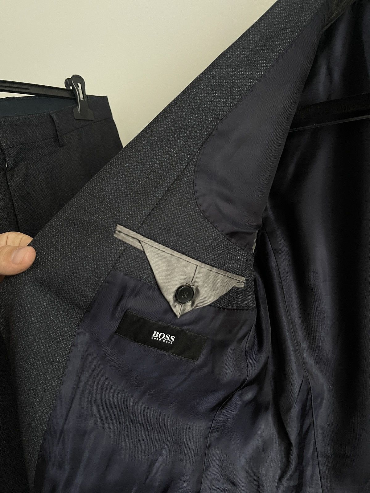 Hugo Boss Hugo boss mens classic suit blazer + trousers 40R Size 40R - 6 Thumbnail