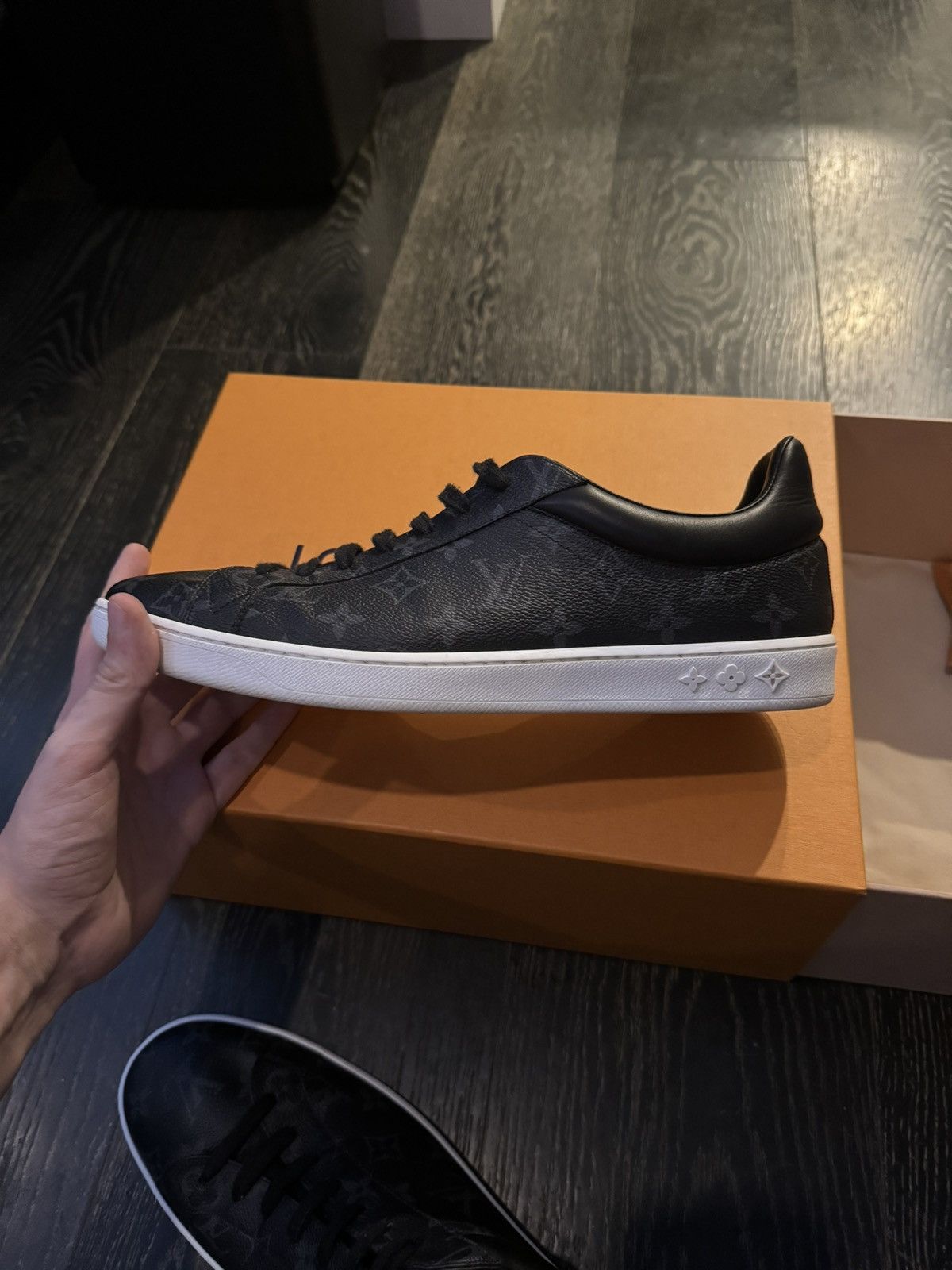 Louis Vuitton Sneakers LV Monogram