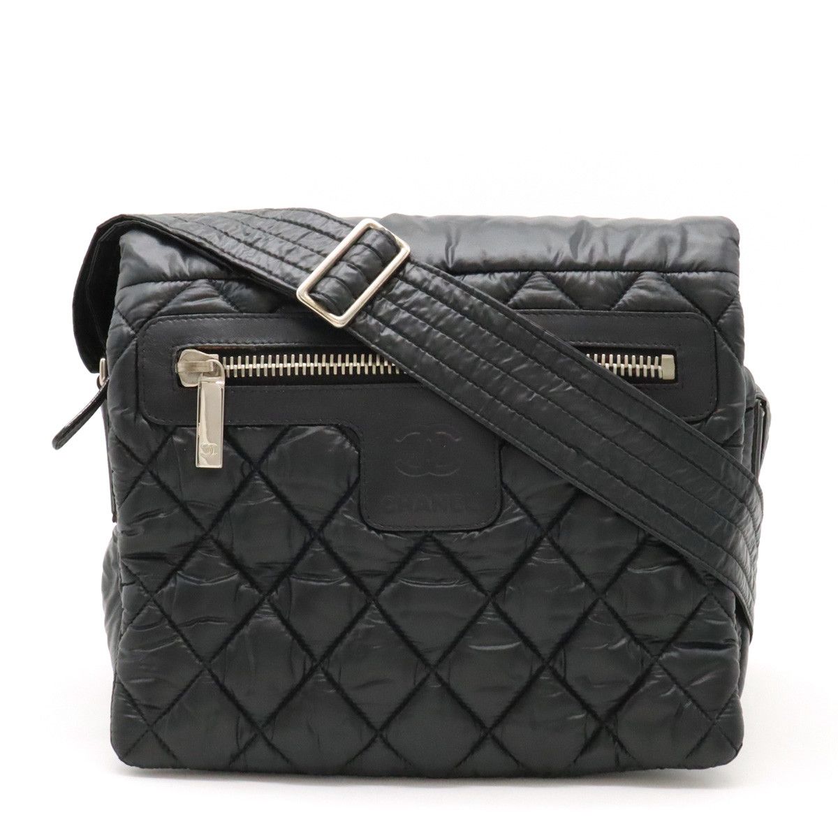 Chanel Chanel Chanel Cocoon Matelasse Small Messenger Shoulder Bag Nylon/Leather A48616 Canvas Crossbody Bag A48616 in Very Good Condition Size ONE SIZE - 1 Thumbnail
