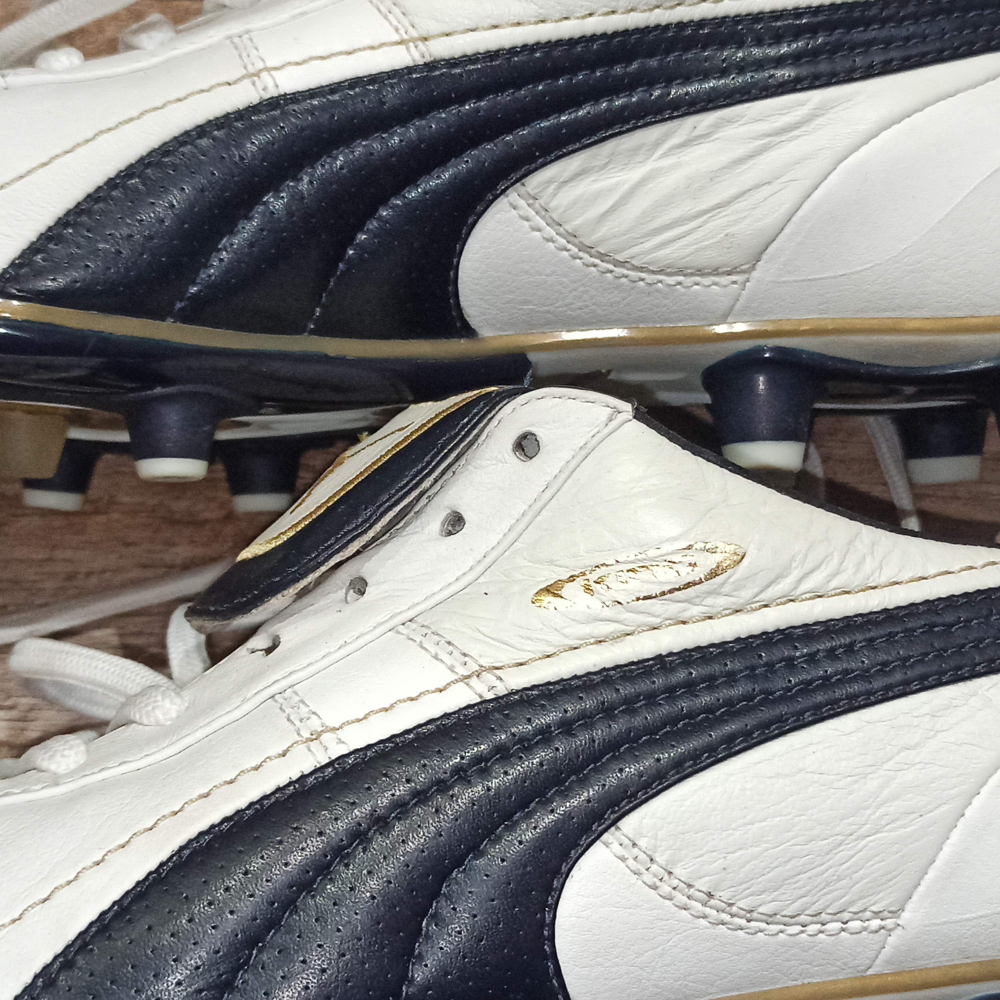 Puma Puma King XL IFG Samples 101587 02 Soccer Cleats Size US 9 / EU 42 - 11 Thumbnail