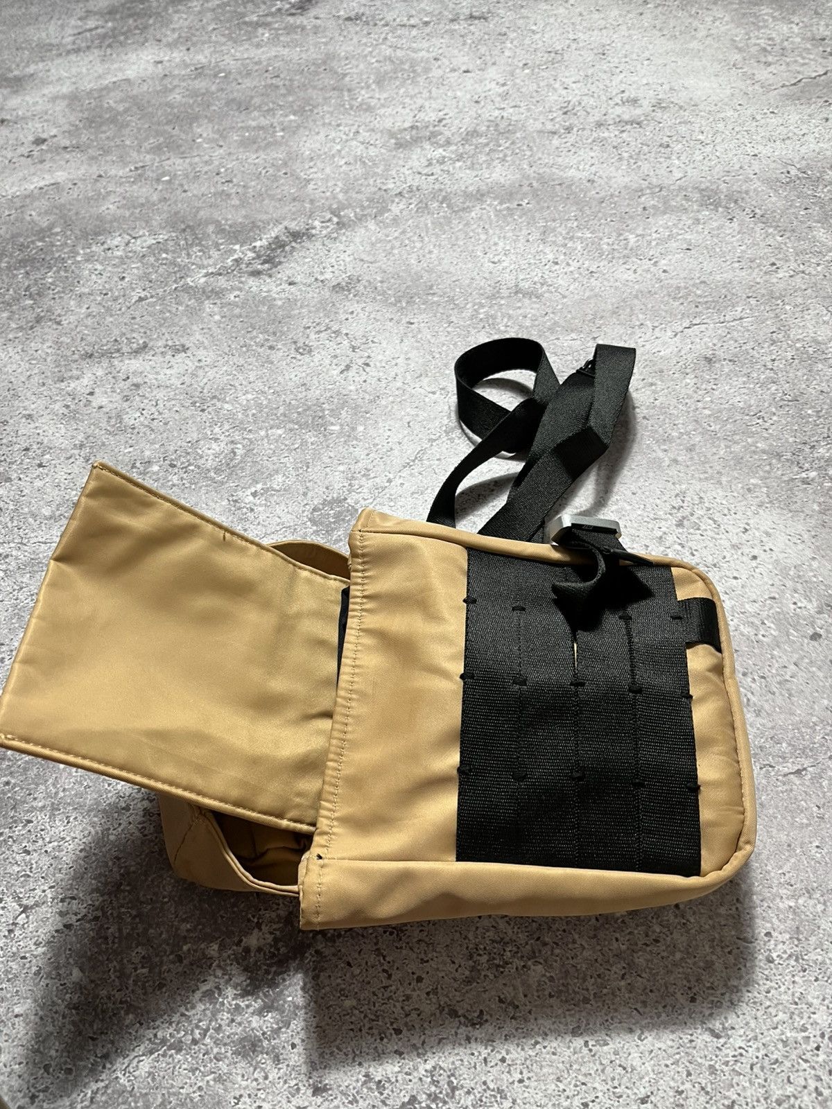 1017 ALYX 9SM 1017-ALYX-9SM Military metal Shoulder bag Size ONE SIZE - 15 Thumbnail