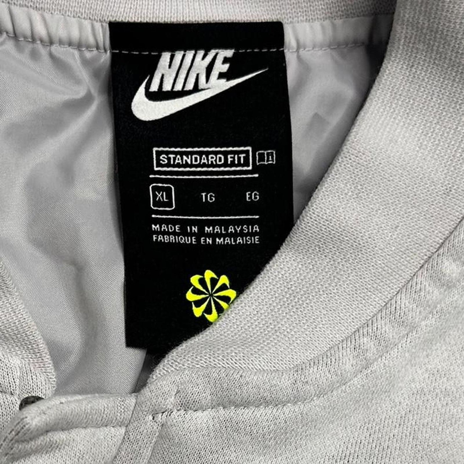 Nike Nike Vintage Size XL Bomber Jacket Standard Fit Size XL / US 12-14 / IT 48-50 - 4 Thumbnail