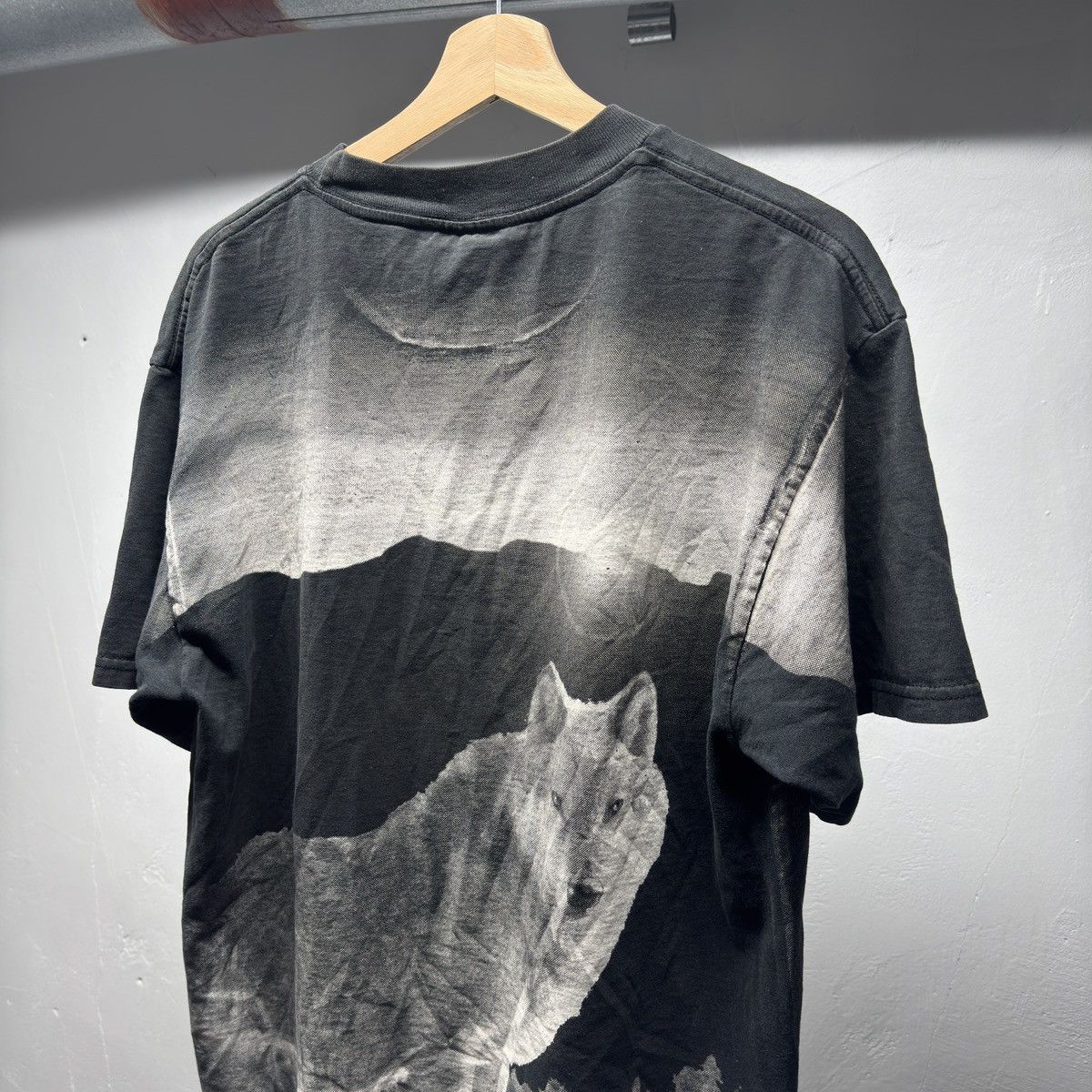 Vintage 90s Thrashed Faded Distressed Wolf Shirt ERD Grunge Chrome Size US L / EU 52-54 / 3 - 6 Thumbnail