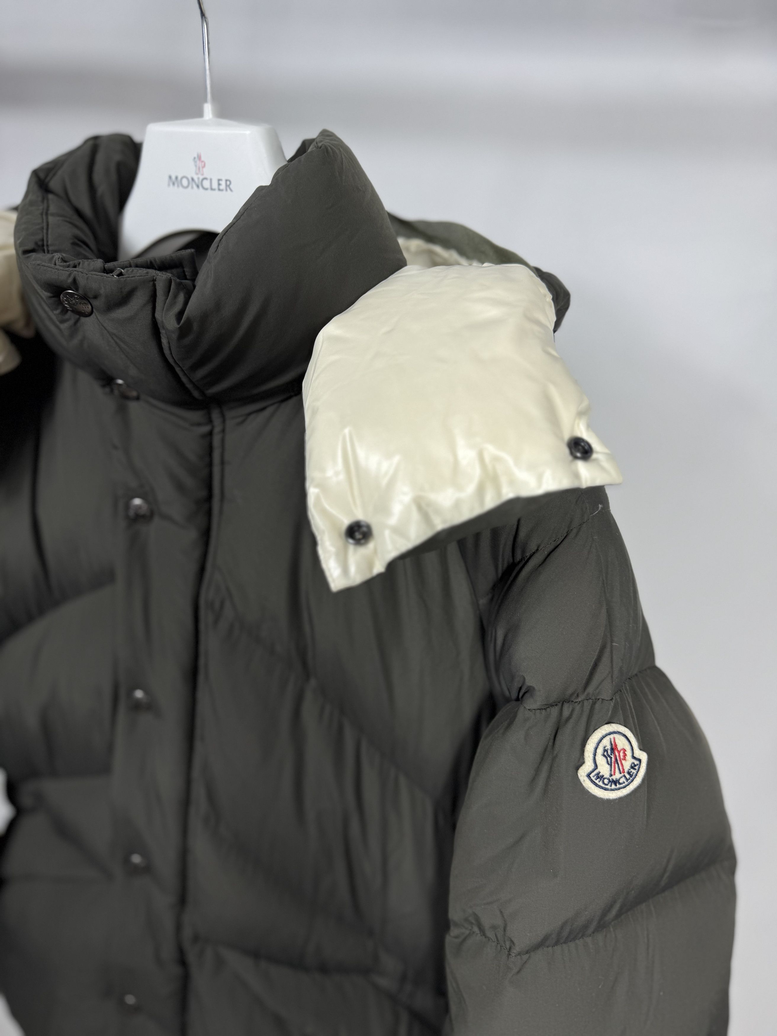 Moncler Moncler Lavaine Jacket Size US M / EU 48-50 / 2 - 3 Thumbnail
