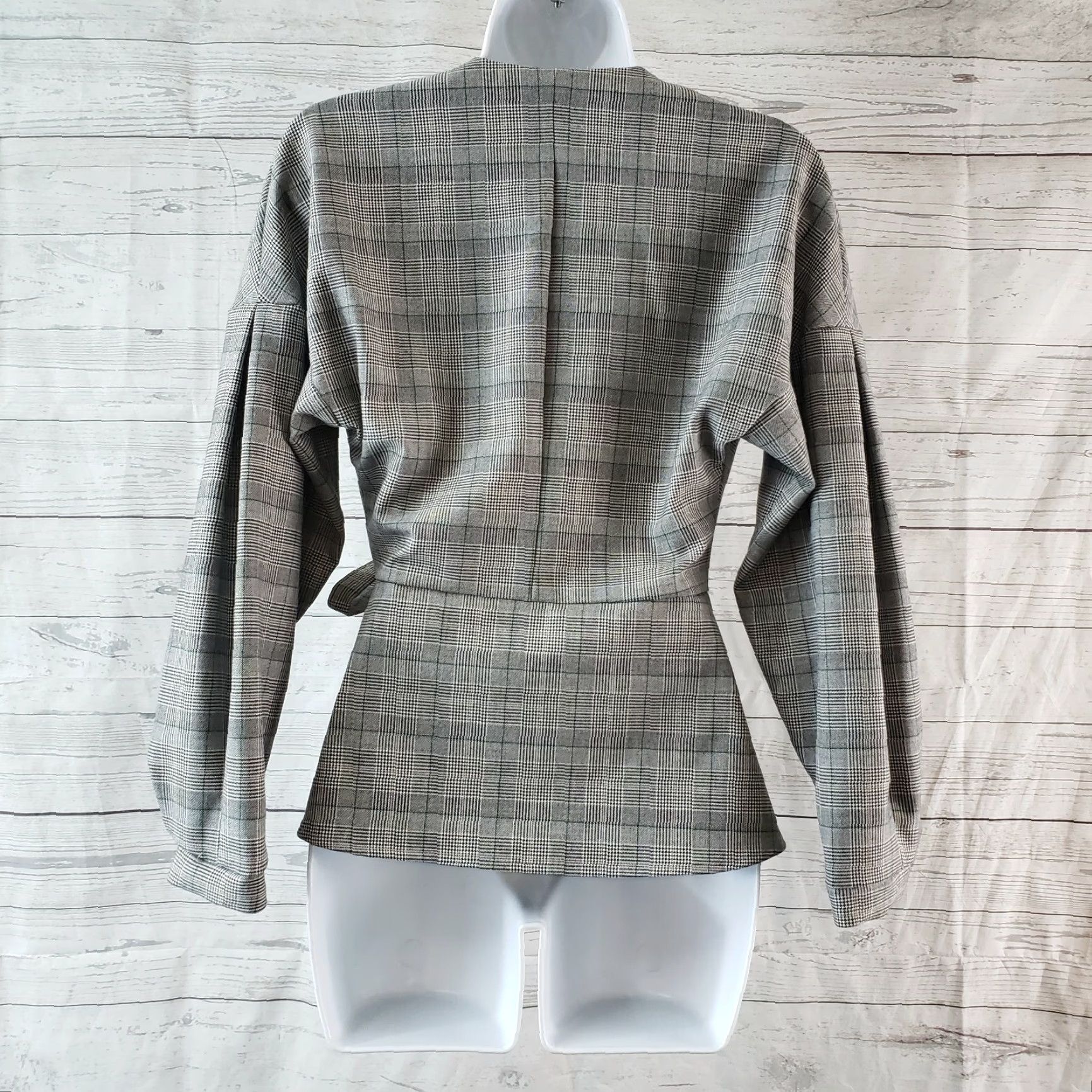 Zara VINTAGE Zara Womens Wrap Top XS Gray Plaid Long Sleeve V-Neck Blouse Womens Size XS / US 0-2 / IT 36-38 - 5 Thumbnail