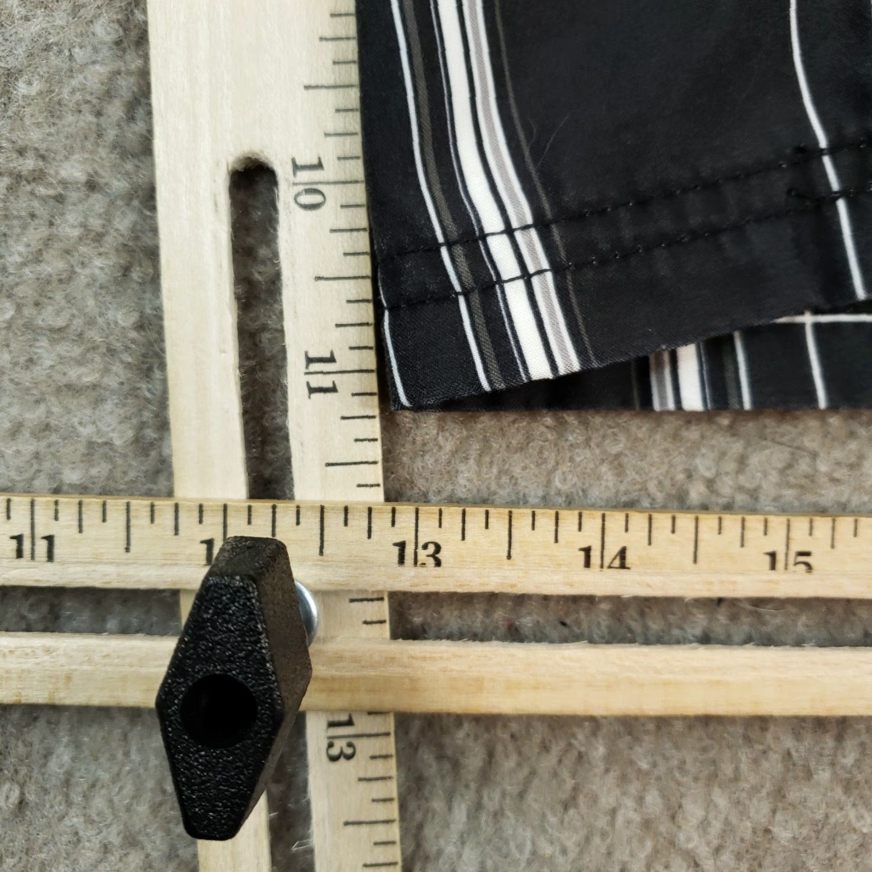 Hurley Hurley Mens Board Shorts 33 Black Plaid Drawstring Extra Large XL Summer Beach Size US 33 - 3 Thumbnail