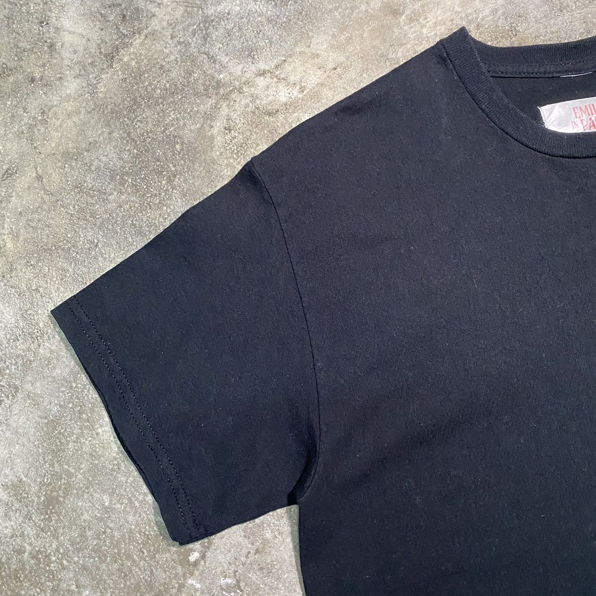Japanese Brand EMILY IN PARIS MOVIE SERIES T SHIRT NETFLIX Size US M / EU 48-50 / 2 - 5 Thumbnail