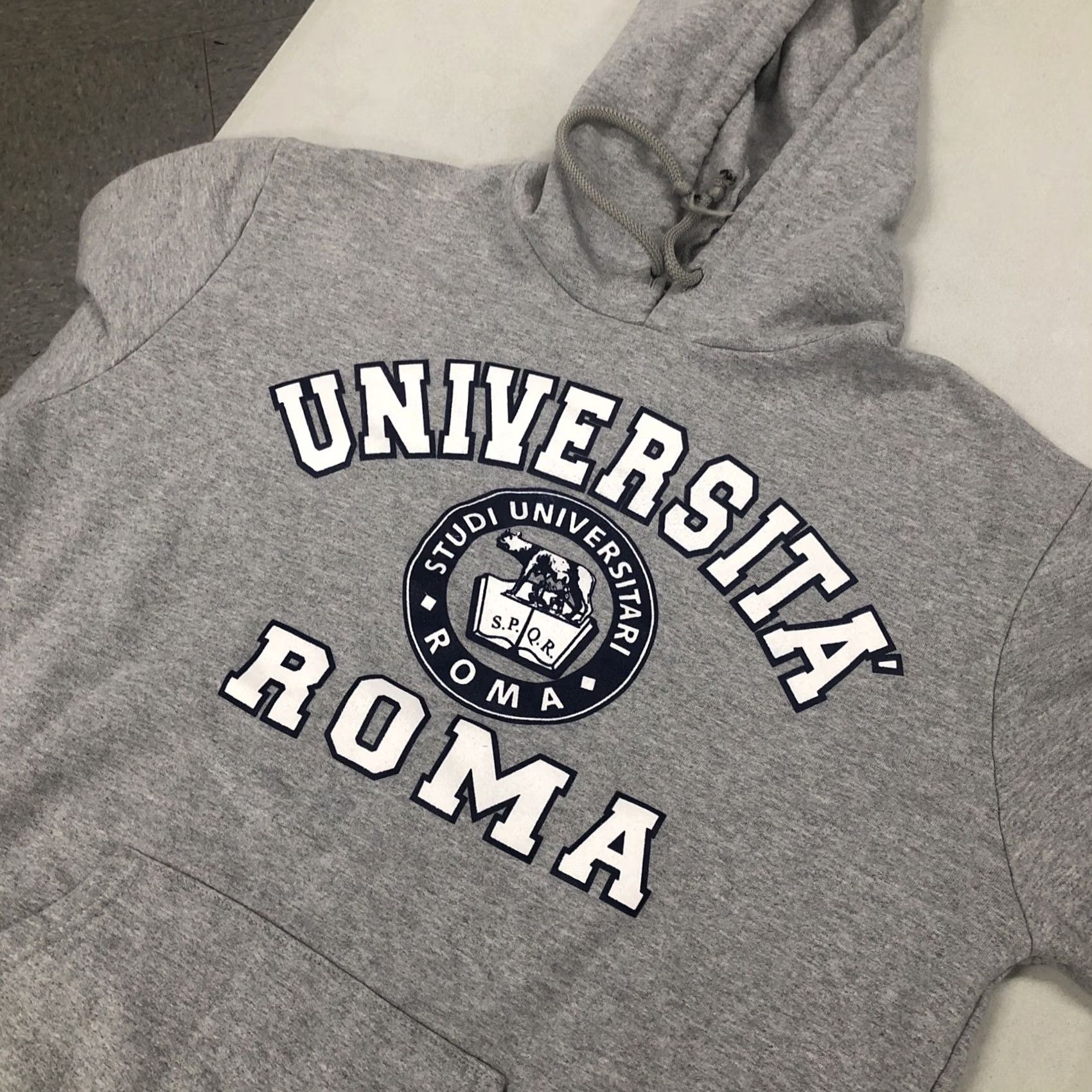 Vintage VTG Universita Roma Pullover Hoodie Sweatshirt Men’s Women’s XL Gray Cotton Made Italy I.T.S Italy University Sports Hoodie Sweatshirt Size XL / US 12-14 / IT 48-50 - 2 Thumbnail