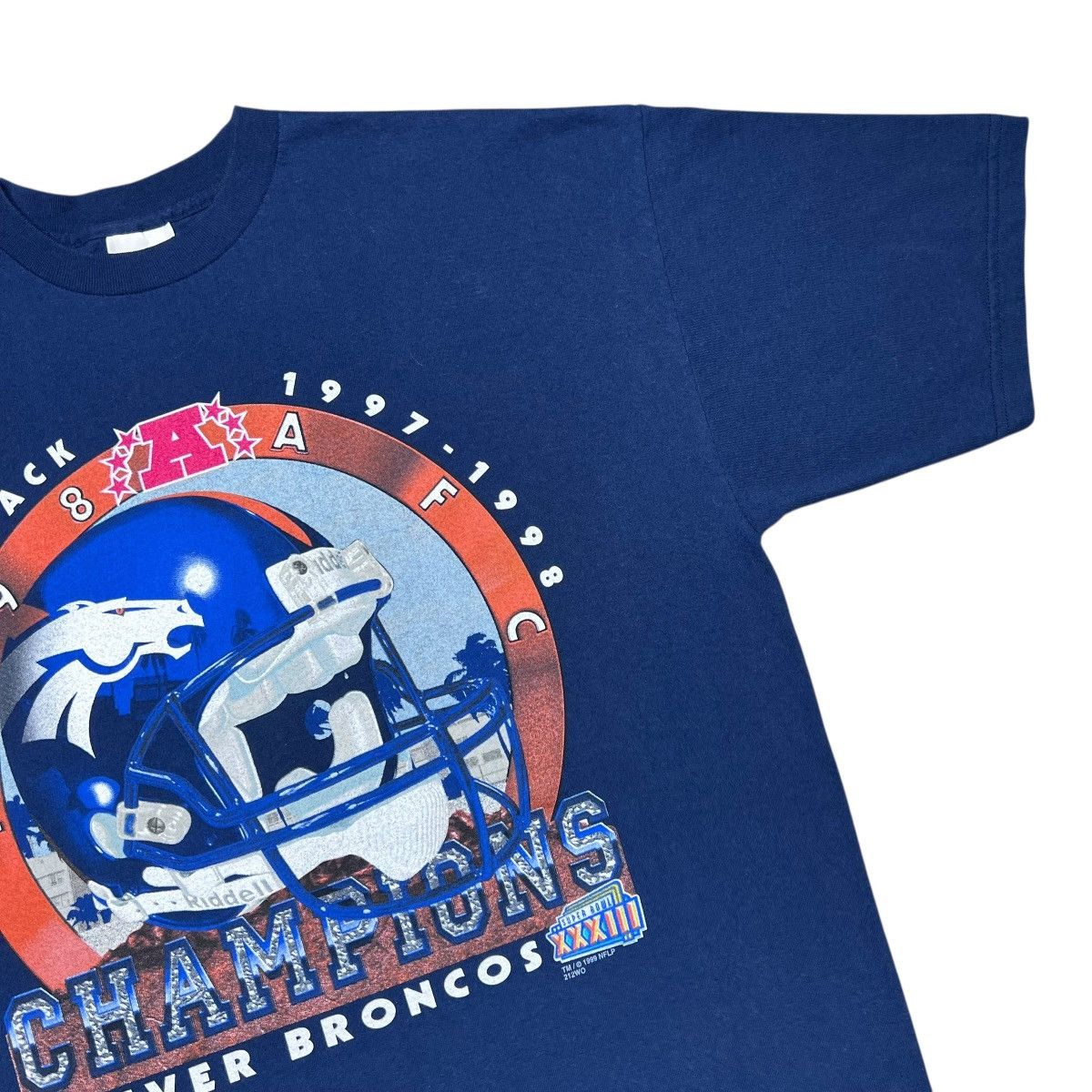 NFL Vintage 1998 NFL Denver Broncos AFC Champions Helmet T-Shirt Size US XL / EU 56 / 4 - 5 Thumbnail