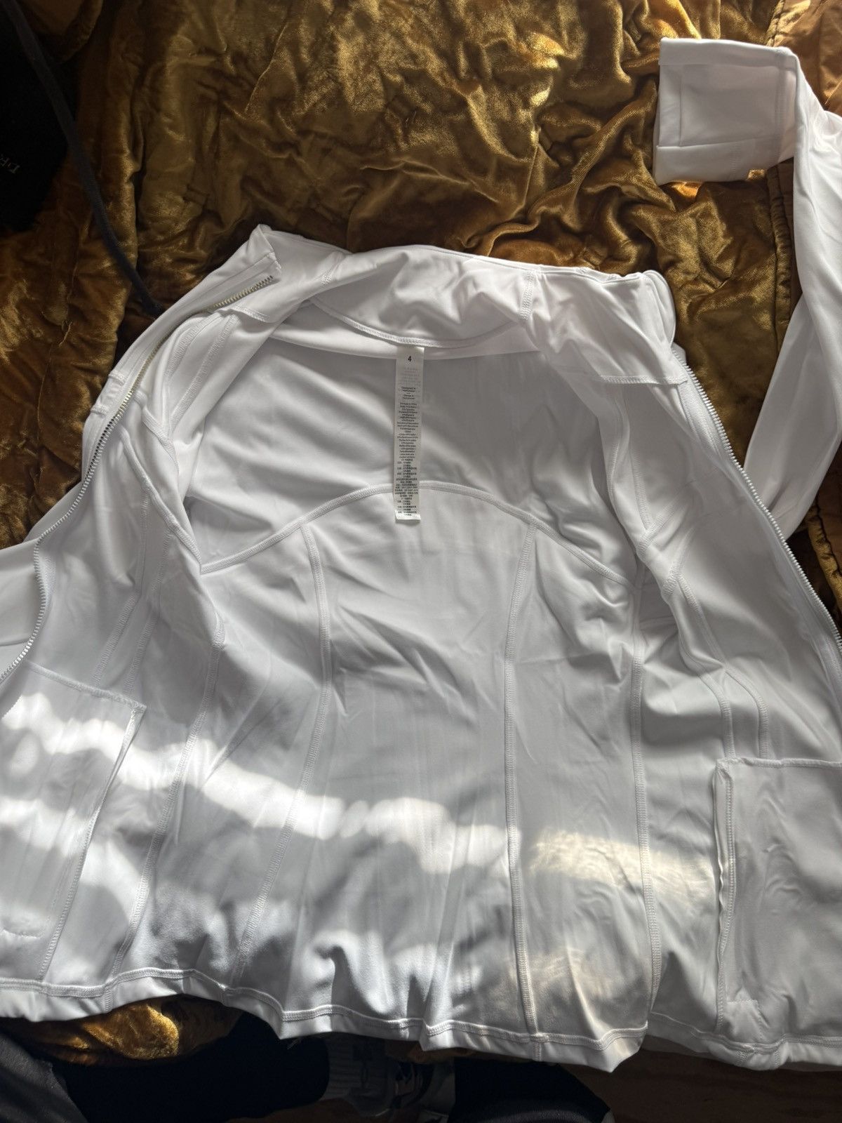 Lululemon Womens Medium White Lululemon zip up Size M / US 6-8 / IT 42-44 - 5 Thumbnail