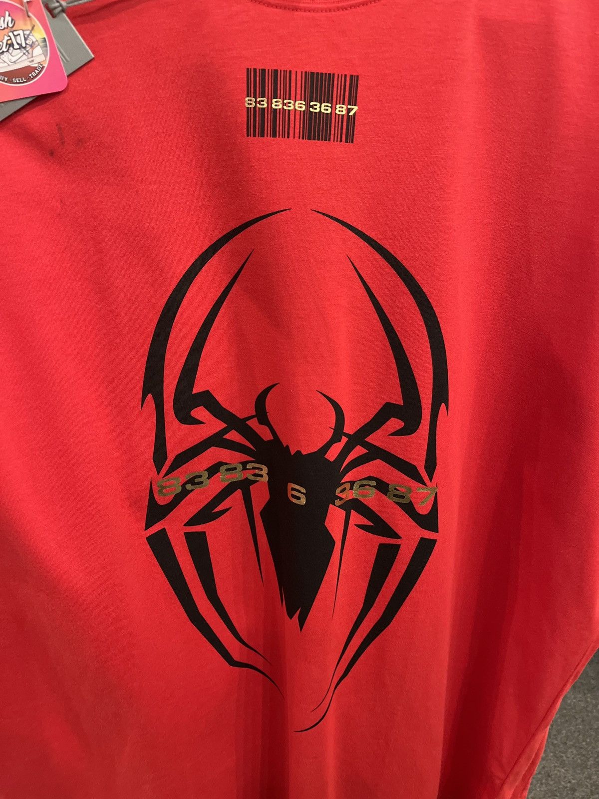 Vetements Brand new vetements tee Size US L / EU 52-54 / 3 - 2 Thumbnail