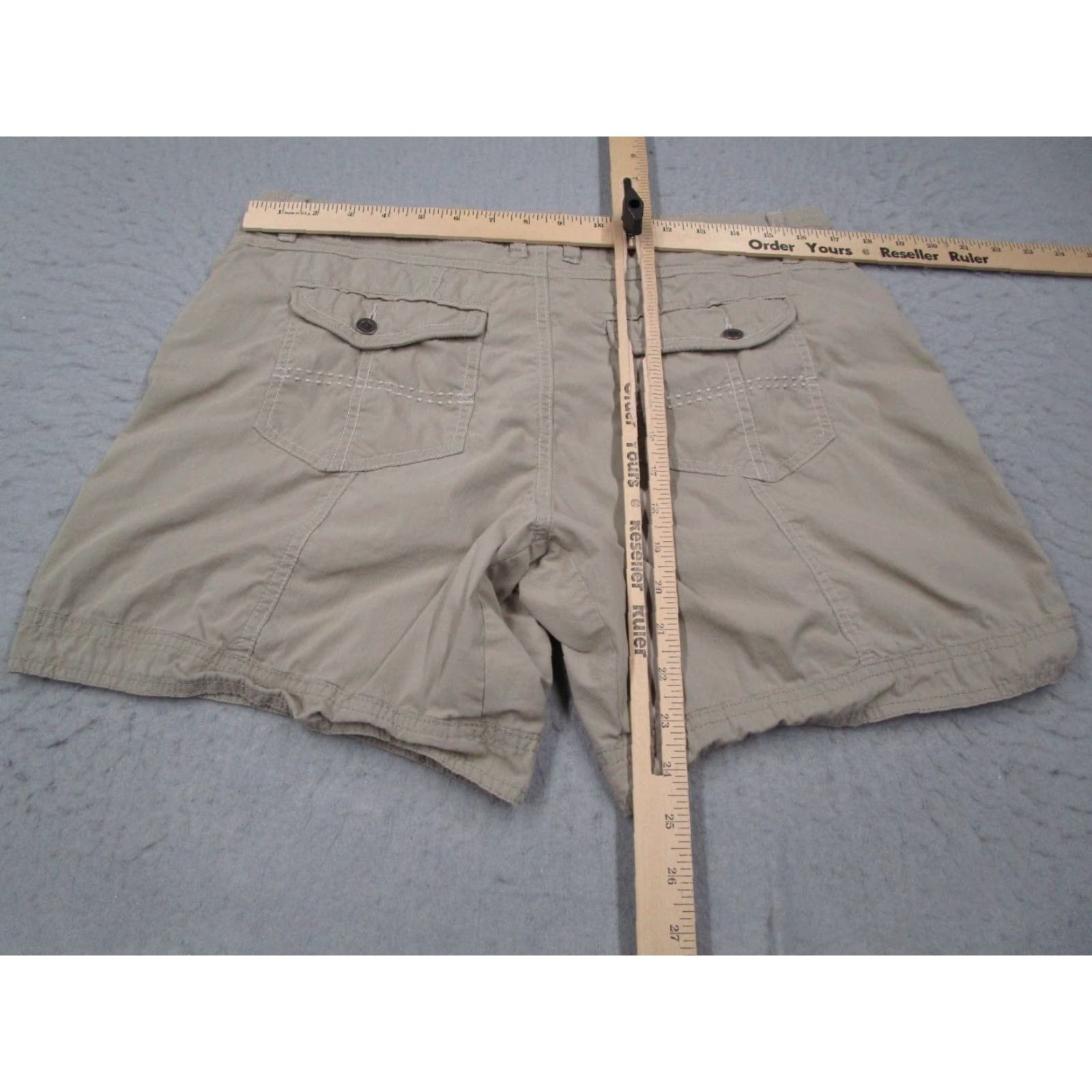 Vintage Kuhl Shorts Women 12 Beige KONTRA 6" Casual Workwear Camp Hike Khaki Travel Women Size 34" / US 12 / IT 48 - 7 Thumbnail