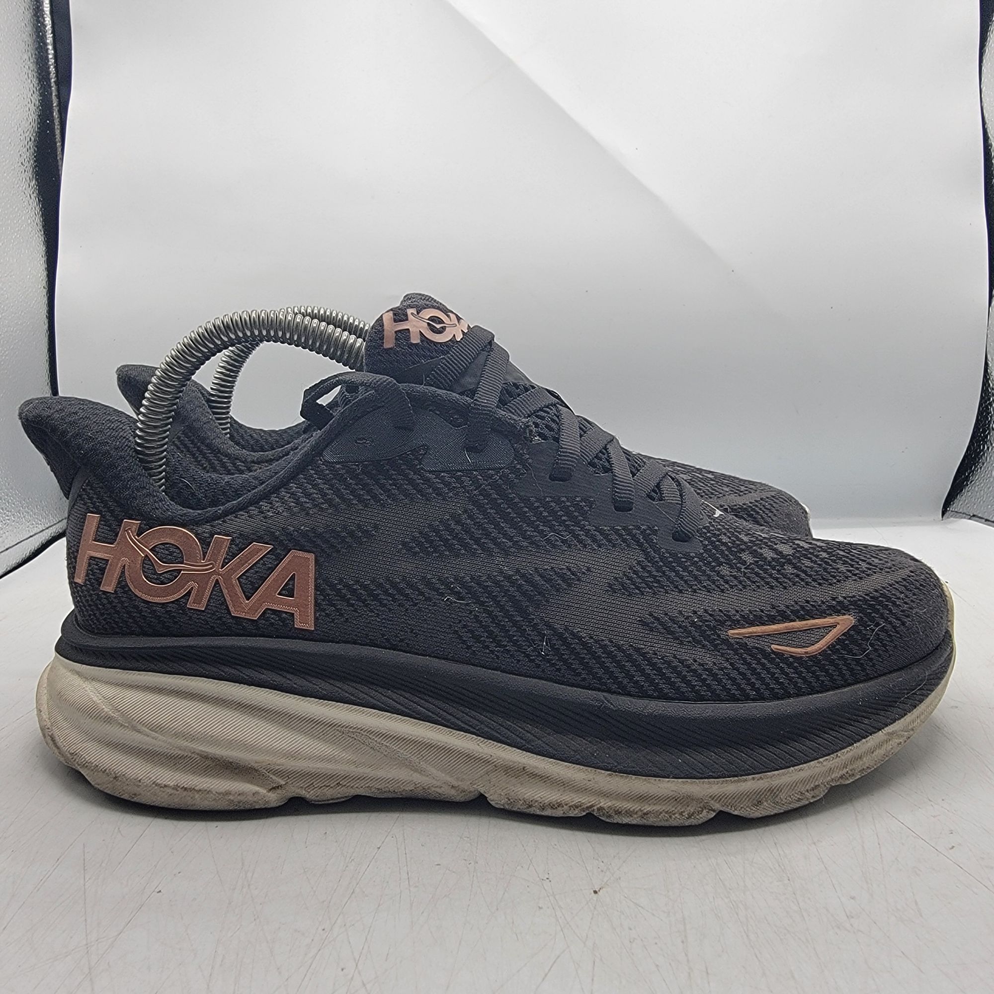 Hoka Hoka One One Clifton 9 Womens 7D Wide Running Shoes Black Ro Size US 7 / IT 37 - 14 Thumbnail
