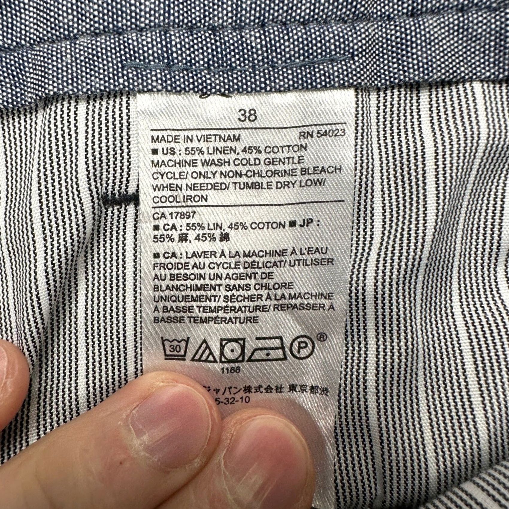 Banana Republic VINTAGE Banana Republic Emerson Shorts Mens 38 Blue White Pinstripe Khakis Linen Blend Khaki/Khakis Size US 38 / EU 54 - 4 Thumbnail