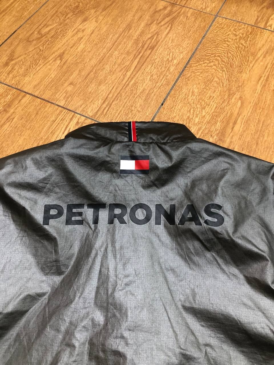 Mercedes-Benz Mercedes-AMG Petronas F1 Motorsport Team ONLY RARE Jacket Size US XXL / EU 58 / 5 - 12 Thumbnail