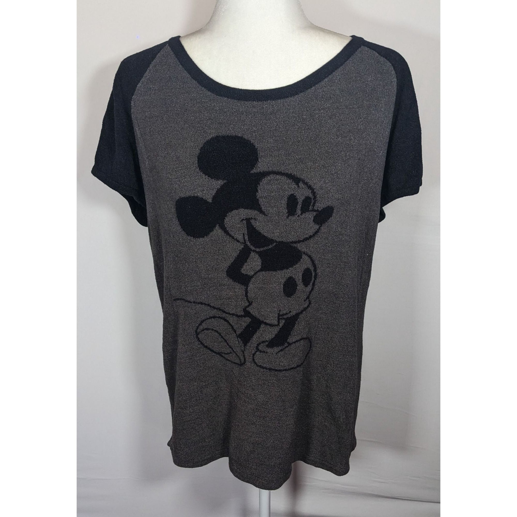 Disney Disney x Barefoot Dreams Black And Grey Top Size S / US 4 / IT 40 - 4 Thumbnail