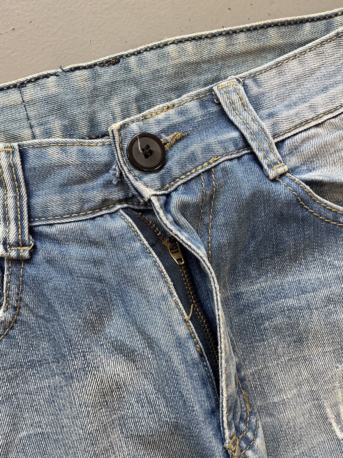 Levi's × Vintage Vintage Levi’s Strauss & co. Pattern embroidered denim Size 28" / US 6 / IT 42 - 7 Thumbnail