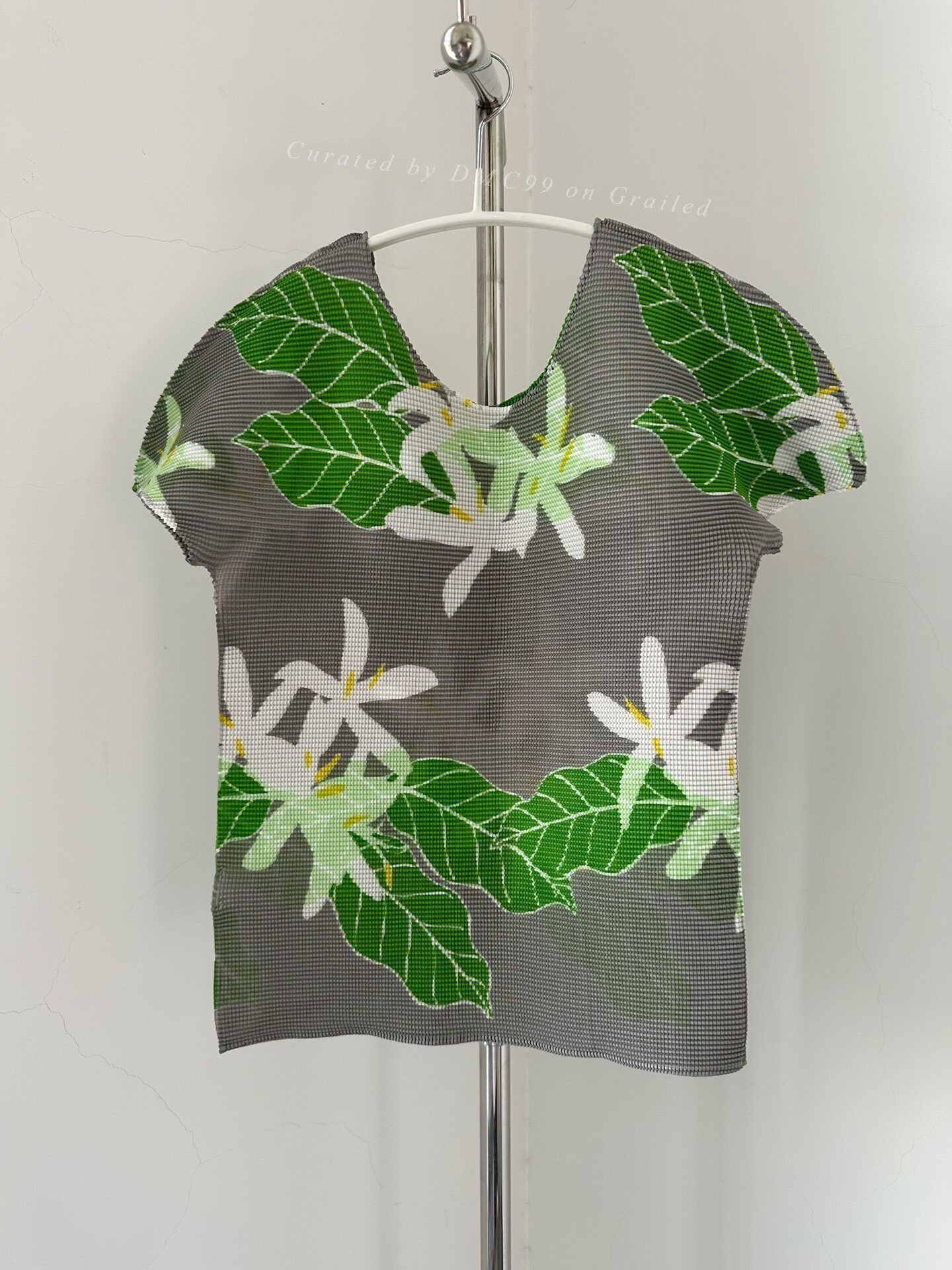 Pleats Please Issey Miyake Issey Miyake ME Line Floral Pleated Top Size XS / US 0-2 / IT 36-38 - 1 Thumbnail