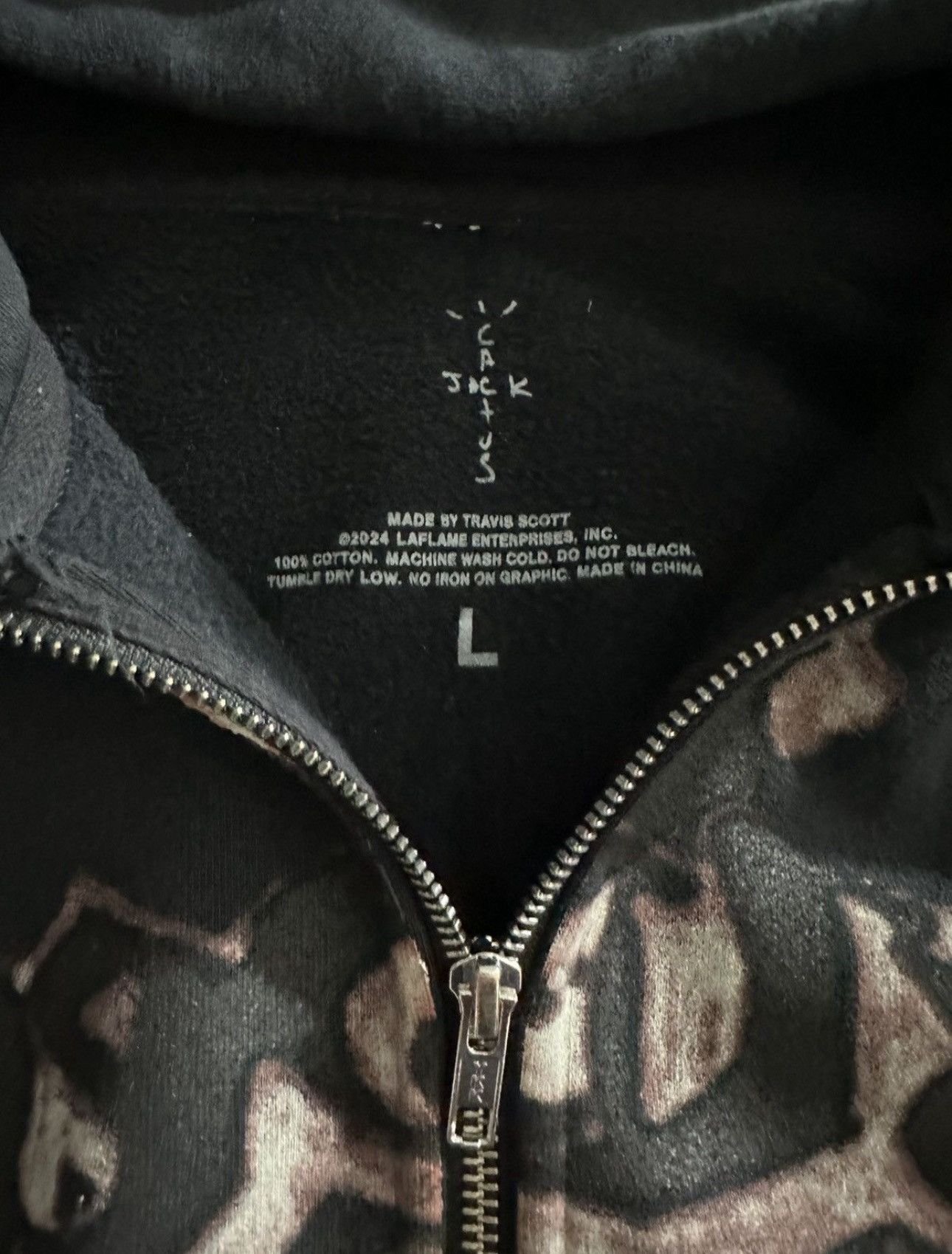 Travis Scott Cactus Jack Las vegas Zip up Complexcon24 Size US L / EU 52-54 / 3 - 3 Thumbnail