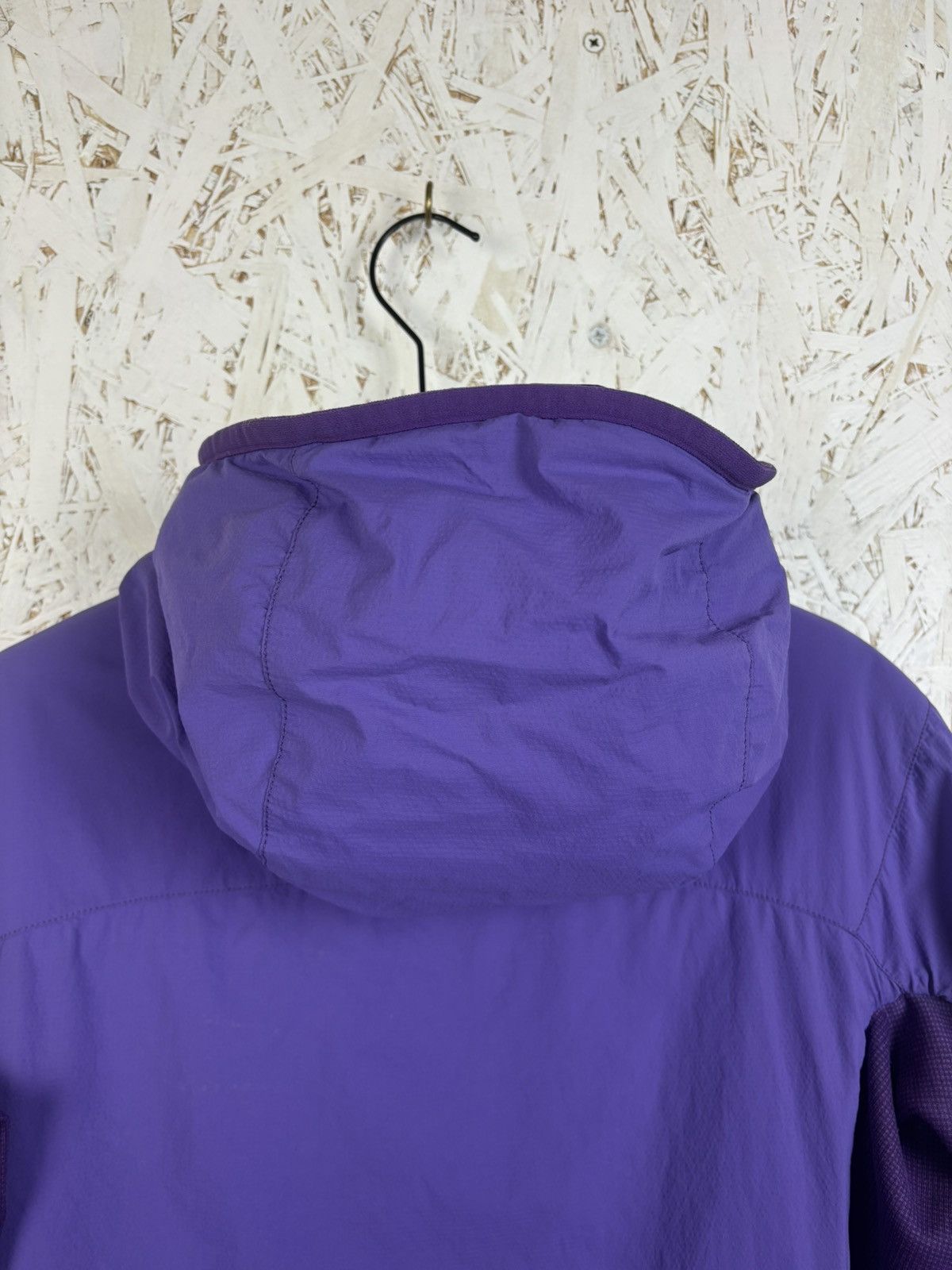Arc'teryx Arc’Teryx Atom Lt Hoody S13 Lightweight Jacket Size M Purple Size M / US 6-8 / IT 42-44 - 7 Thumbnail