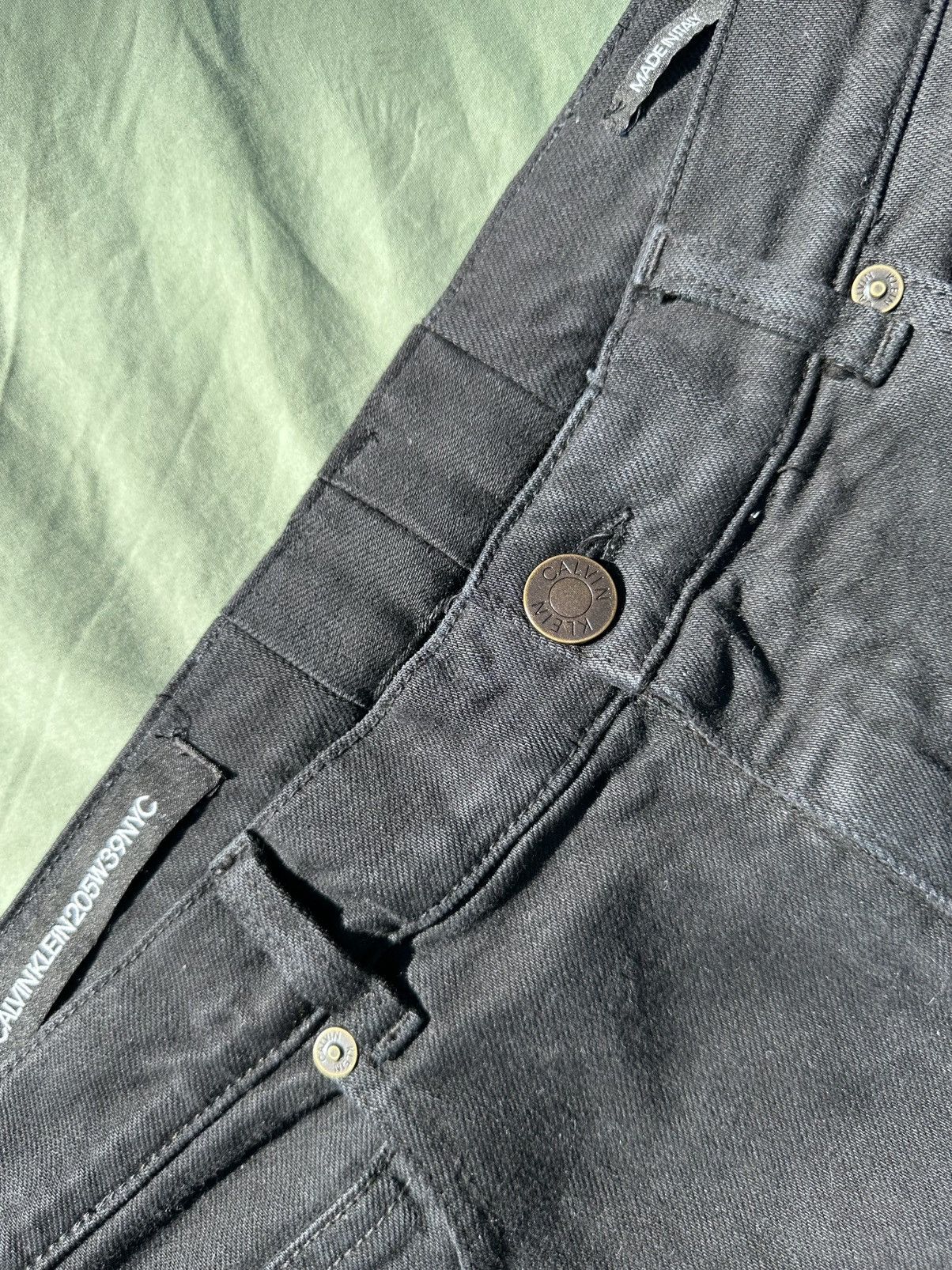 Calvin Klein 205W39NYC Calvin Klein 205w39Nyc tie dye jeans sz 38 Size US 38 / EU 54 - 4 Thumbnail