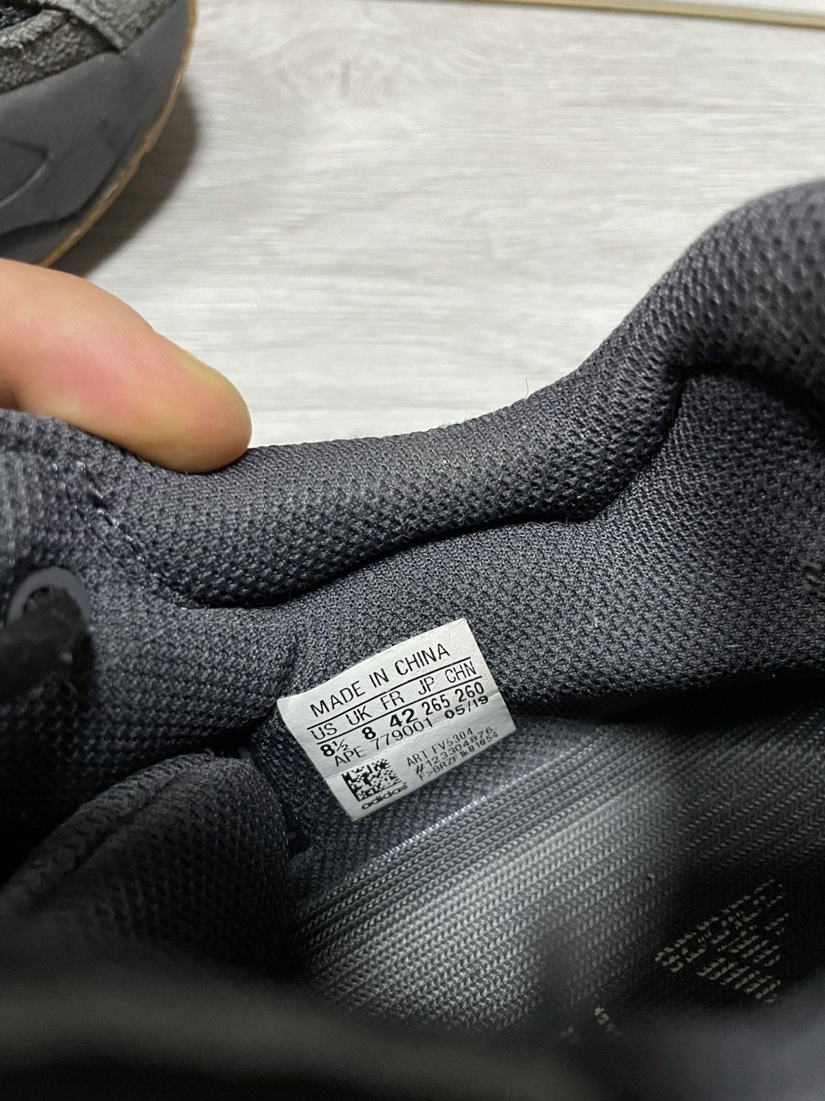 Adidas Yeezy 700 Utility Black Size US 8.5 / EU 41-42 - 8 Thumbnail