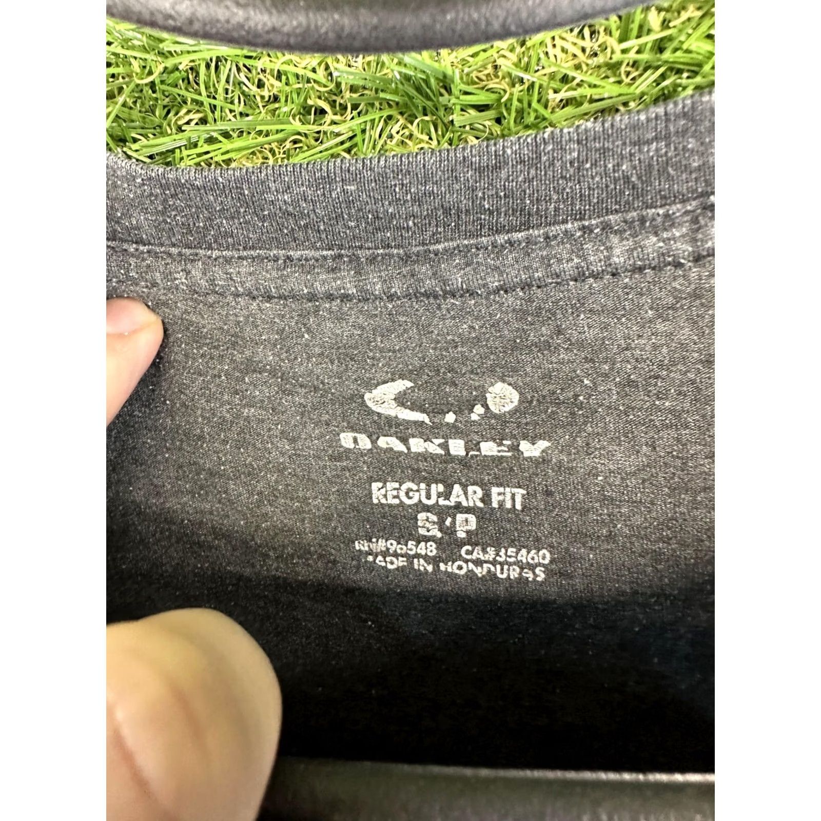 Oakley OAKLEY Skull Original Men Casual Shirt T-Shirt Tee Jersey Size S Gray Regular Men's Short Sleeve Jersey Logo Decade Skull Theme Shirt Size US S / EU 44-46 / 1 - 7 Thumbnail