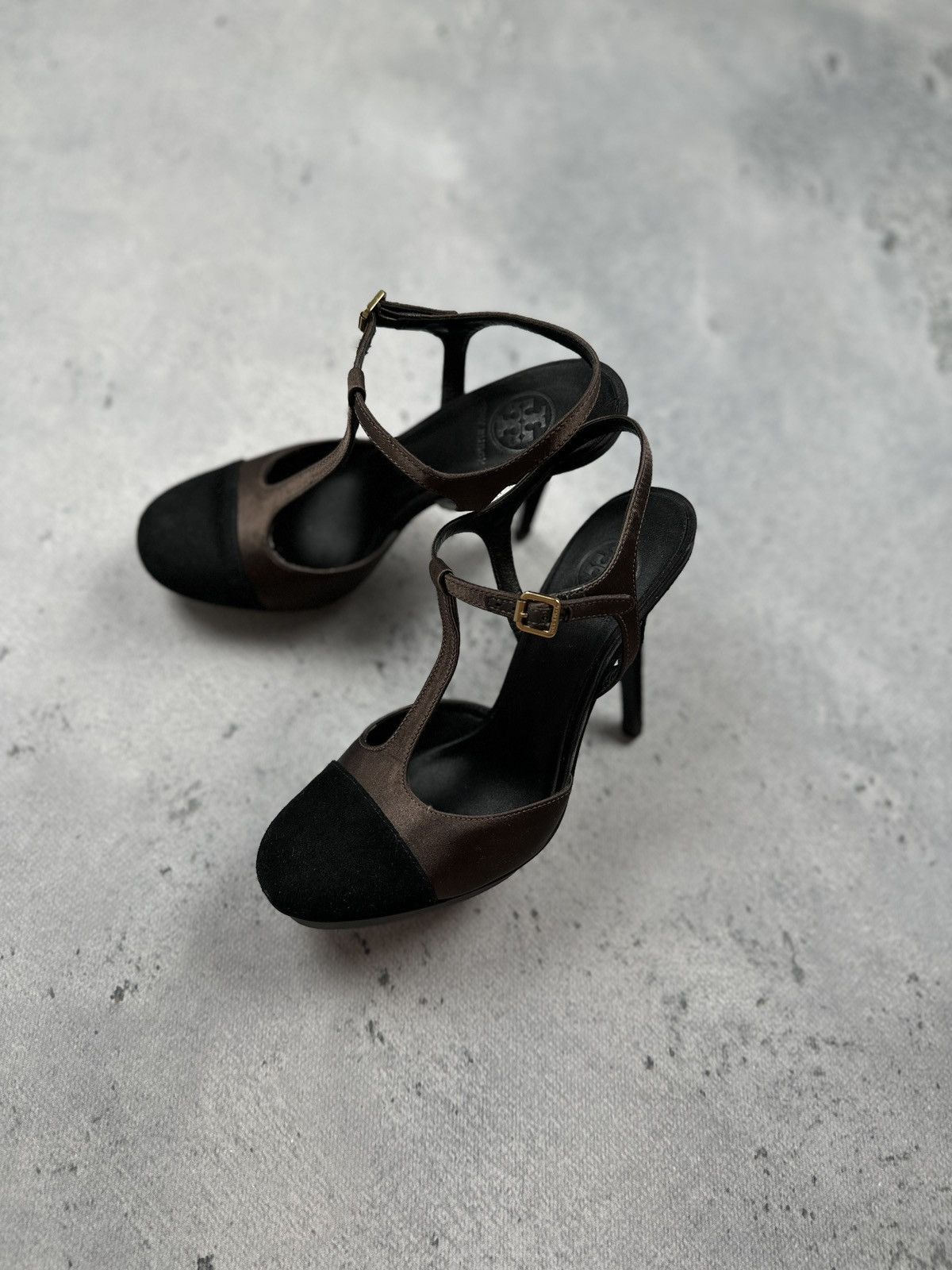 Tory Burch Vintage Tory Burch Two-Tone Satin & Suede T-Strap High Heels Size US 8.5 / IT 38.5 - 4 Thumbnail