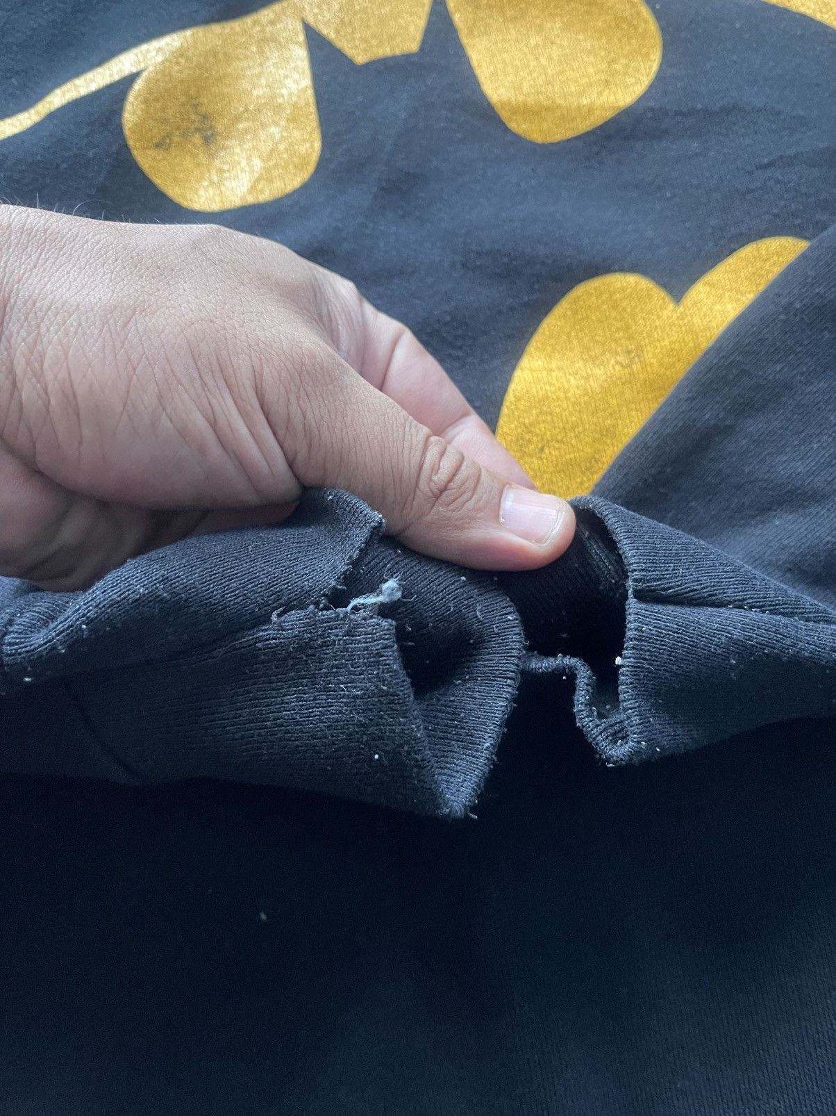 DC Comics × Vintage VINTAGE BATMAN BIG LOGO DC COMICS TEE VERY RARE Size US L / EU 52-54 / 3 - 6 Thumbnail